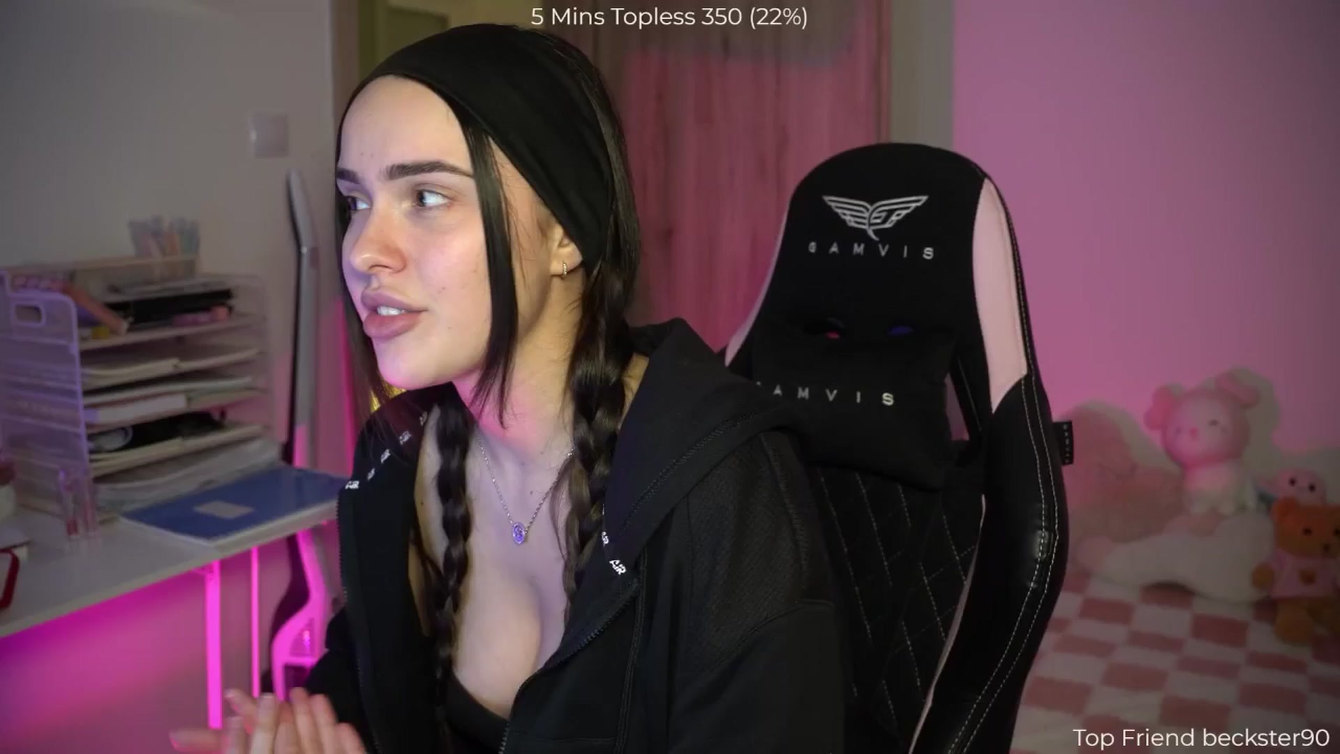 Gallery image thumbnail from NotYourNaomi's myfreecams stream on, 01/06/2026, 19:50 image 18 of 20