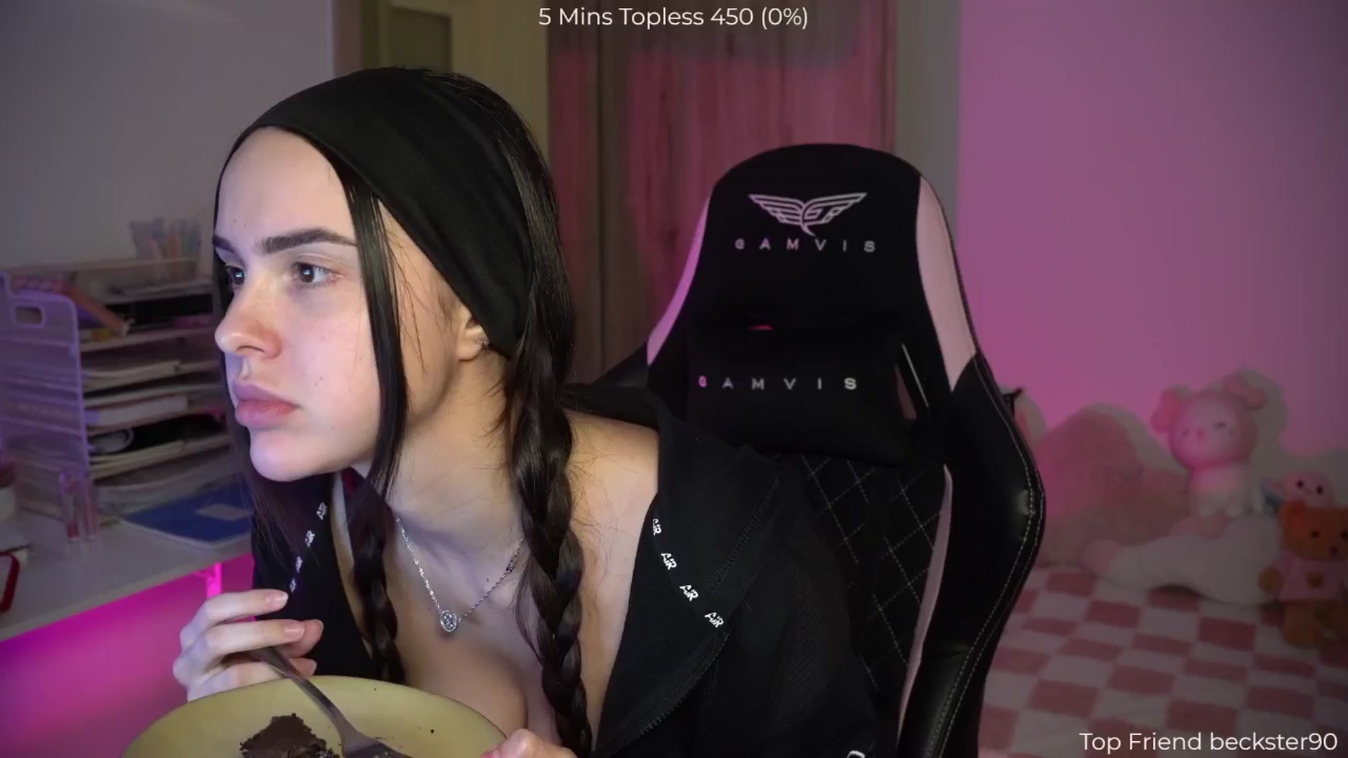 Gallery image thumbnail from NotYourNaomi's myfreecams stream on, 01/06/2026, 19:50 image 11 of 20