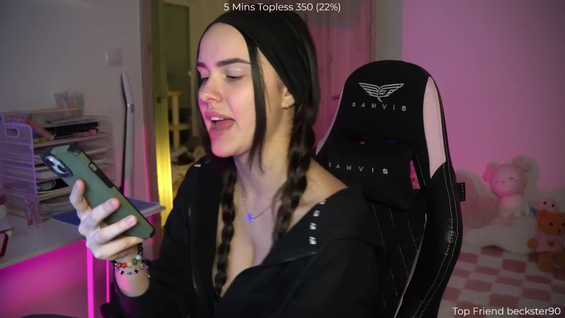 Gallery image thumbnail from NotYourNaomi's myfreecams stream on, 01/06/2026, 19:50 image 16 of 20