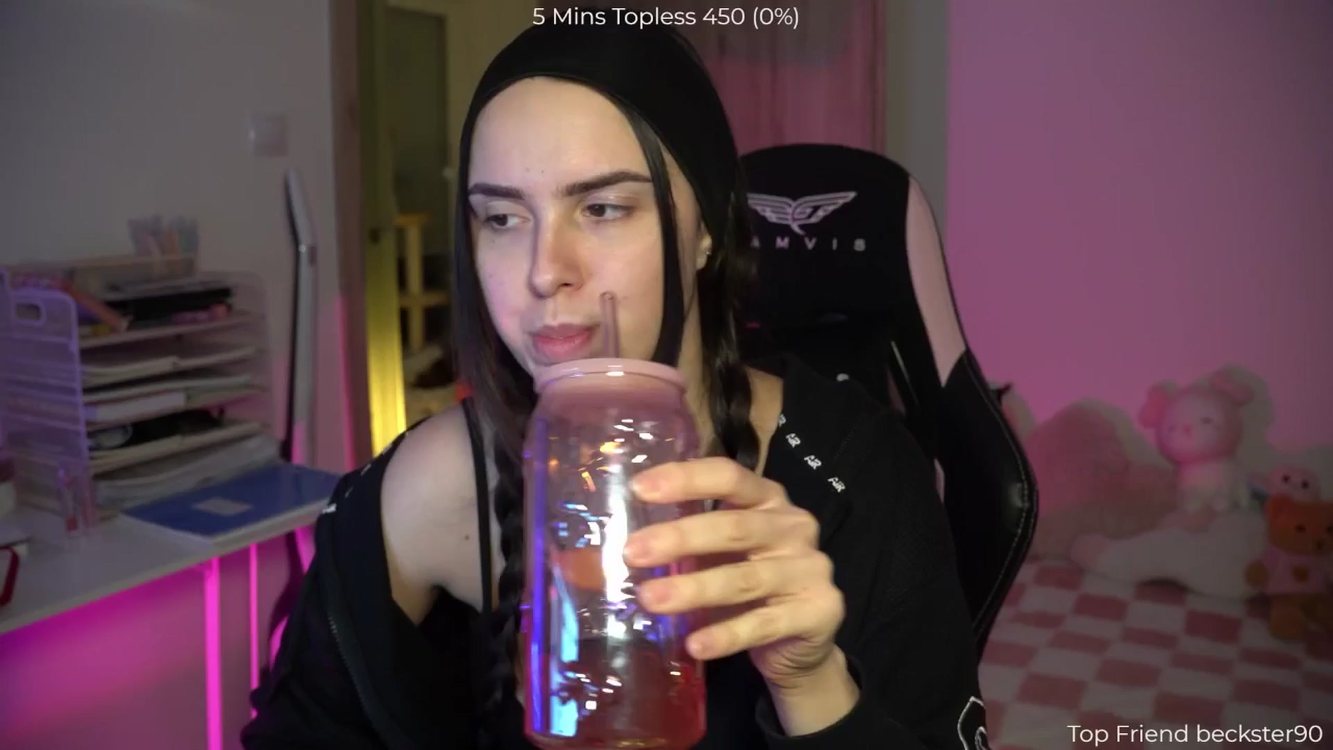Gallery image thumbnail from NotYourNaomi's myfreecams stream on, 01/06/2026, 19:50 image 9 of 20