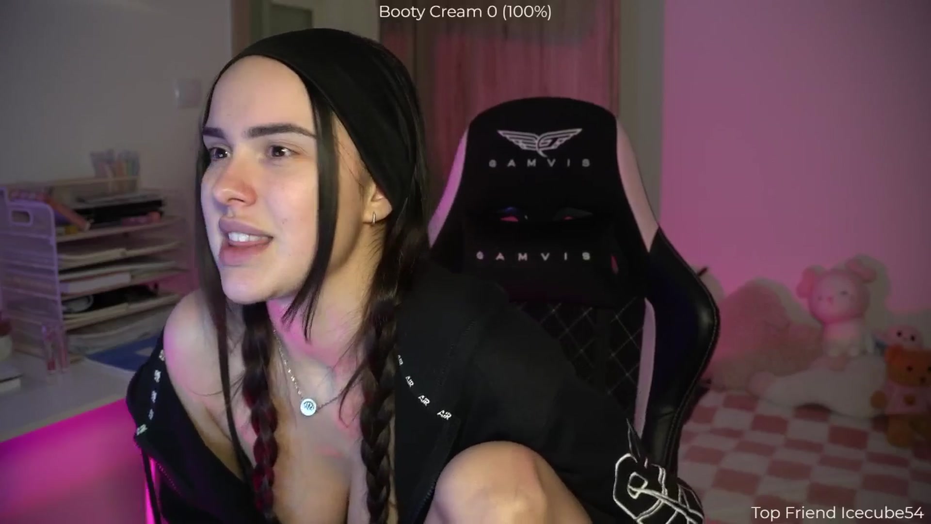 Gallery image thumbnail from NotYourNaomi's myfreecams stream on, 01/06/2026, 21:52 image 19 of 20