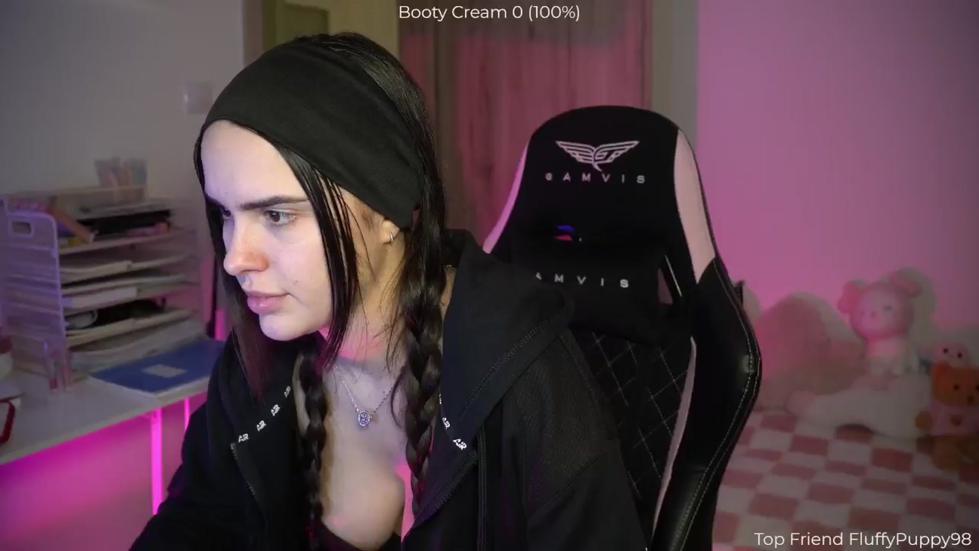 Gallery image thumbnail from NotYourNaomi's myfreecams stream on, 01/06/2026, 21:52 image 6 of 20