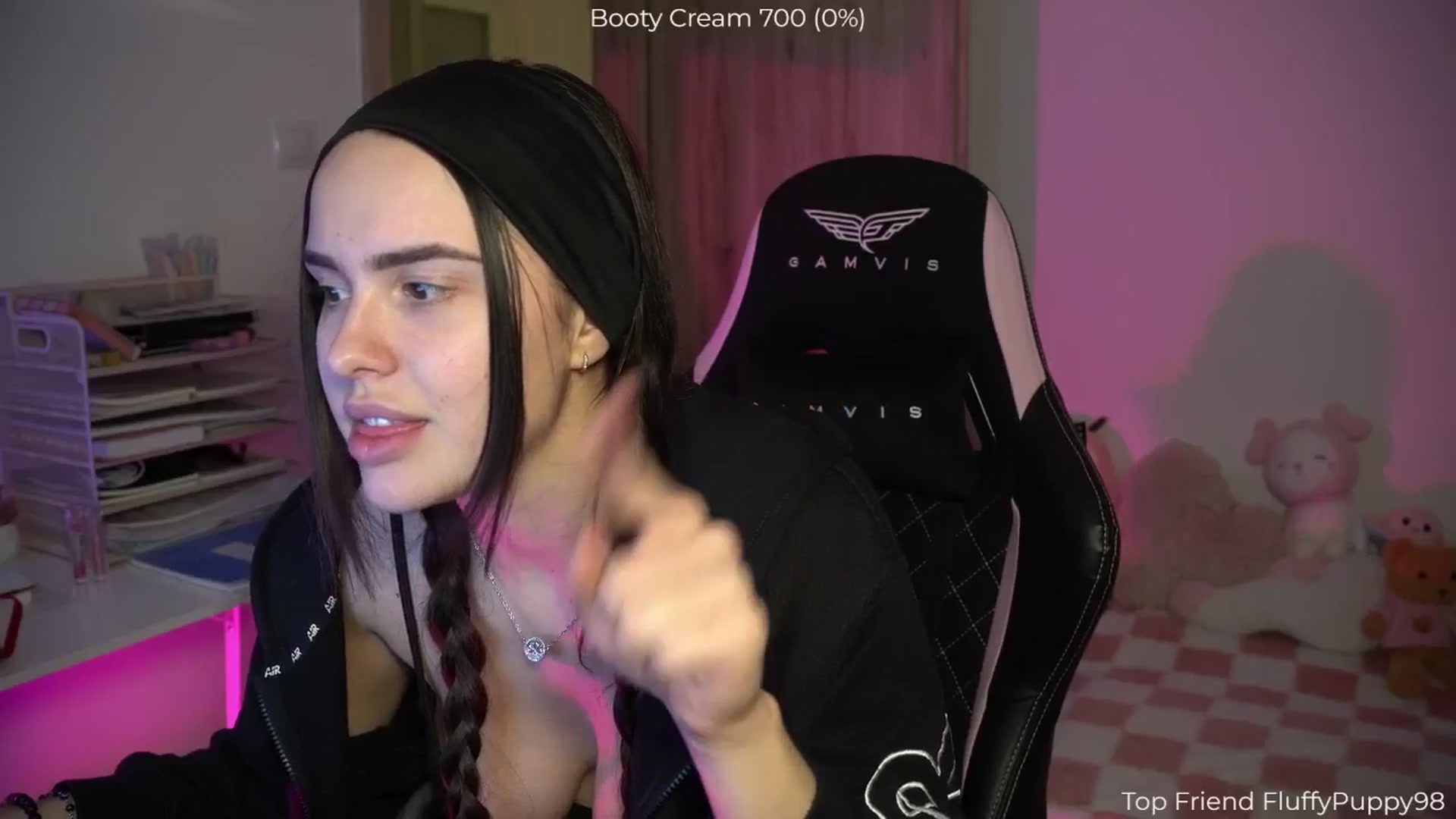 Gallery image thumbnail from NotYourNaomi's myfreecams stream on, 01/06/2026, 21:52 image 2 of 20