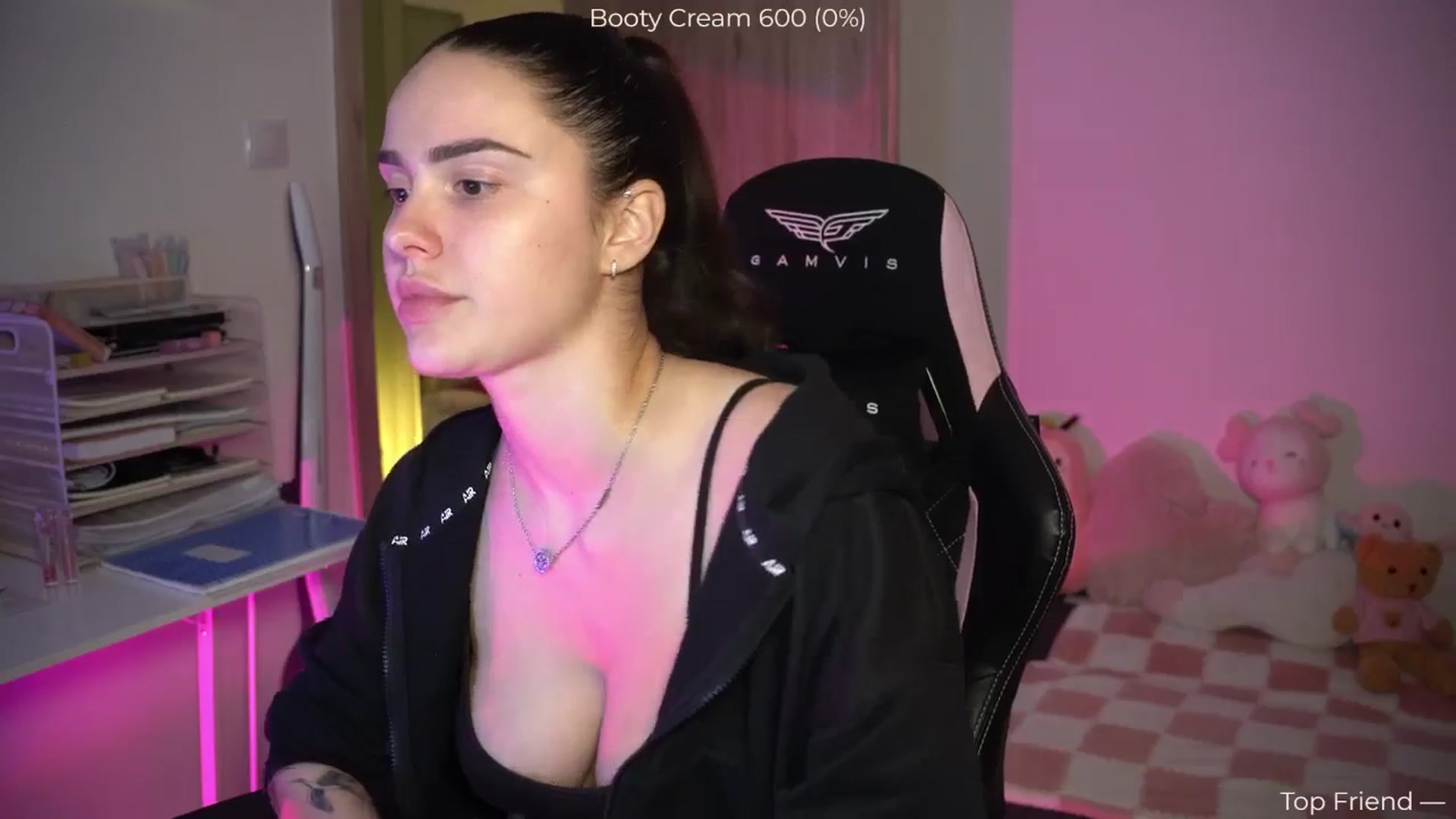 Gallery image thumbnail from NotYourNaomi's myfreecams stream on, 01/08/2026, 21:14 image 3 of 20
