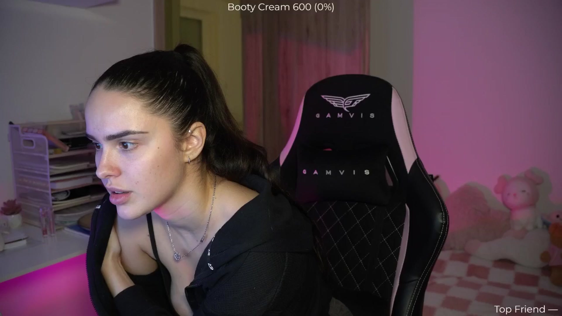 Gallery image thumbnail from NotYourNaomi's myfreecams stream on, 01/08/2026, 21:14 image 15 of 20