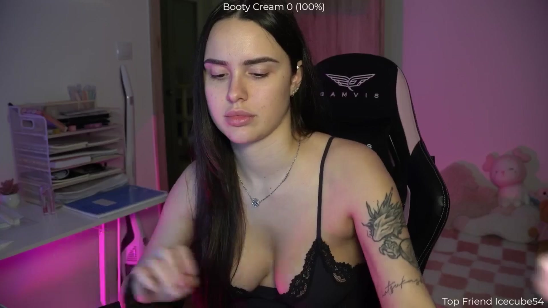 Gallery image thumbnail from NotYourNaomi's myfreecams stream on, 01/13/2026, 22:10 image 17 of 20