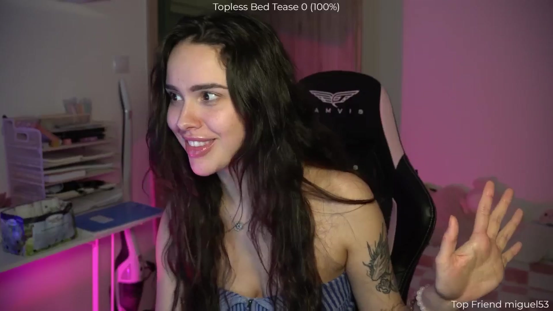 Gallery image thumbnail from NotYourNaomi's myfreecams stream on, 01/25/2026, 21:34 image 12 of 20