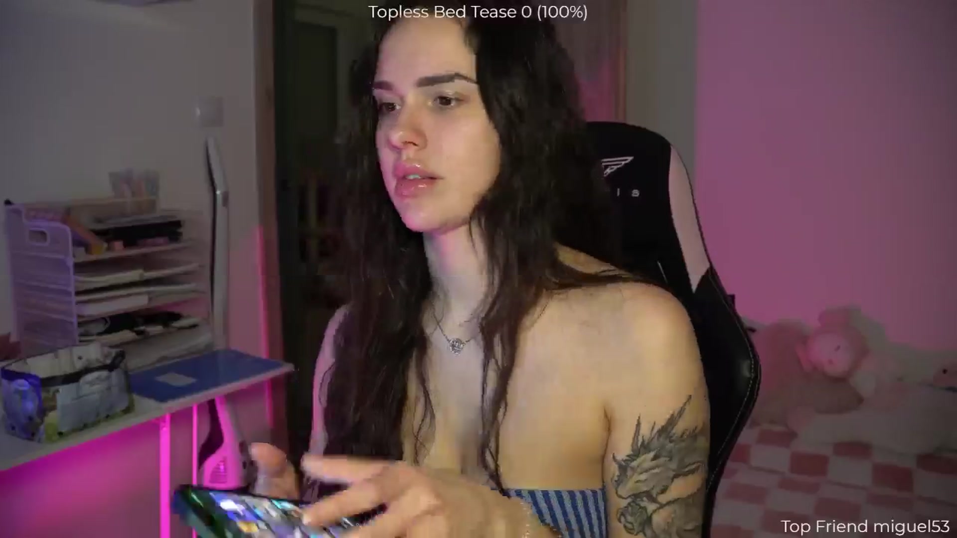 Gallery image thumbnail from NotYourNaomi's myfreecams stream on, 01/25/2026, 21:34 image 18 of 20