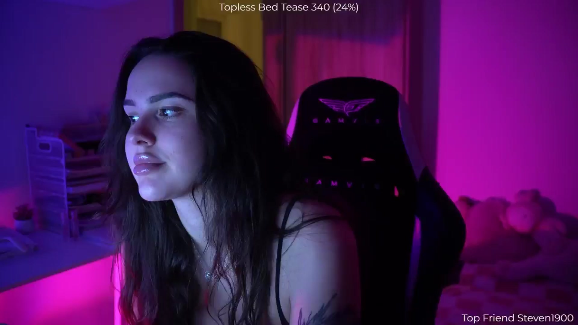 Gallery image thumbnail from NotYourNaomi's myfreecams stream on, 01/26/2026, 21:05 image 6 of 20