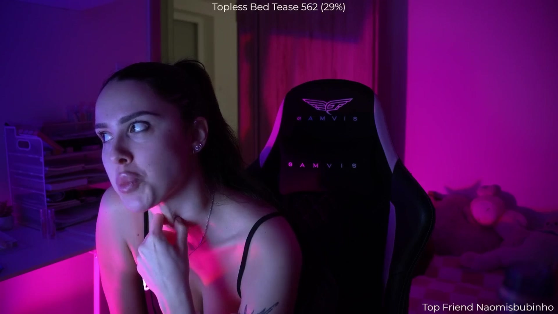 Gallery image thumbnail from NotYourNaomi's myfreecams stream on, 01/29/2026, 21:49 image 14 of 20