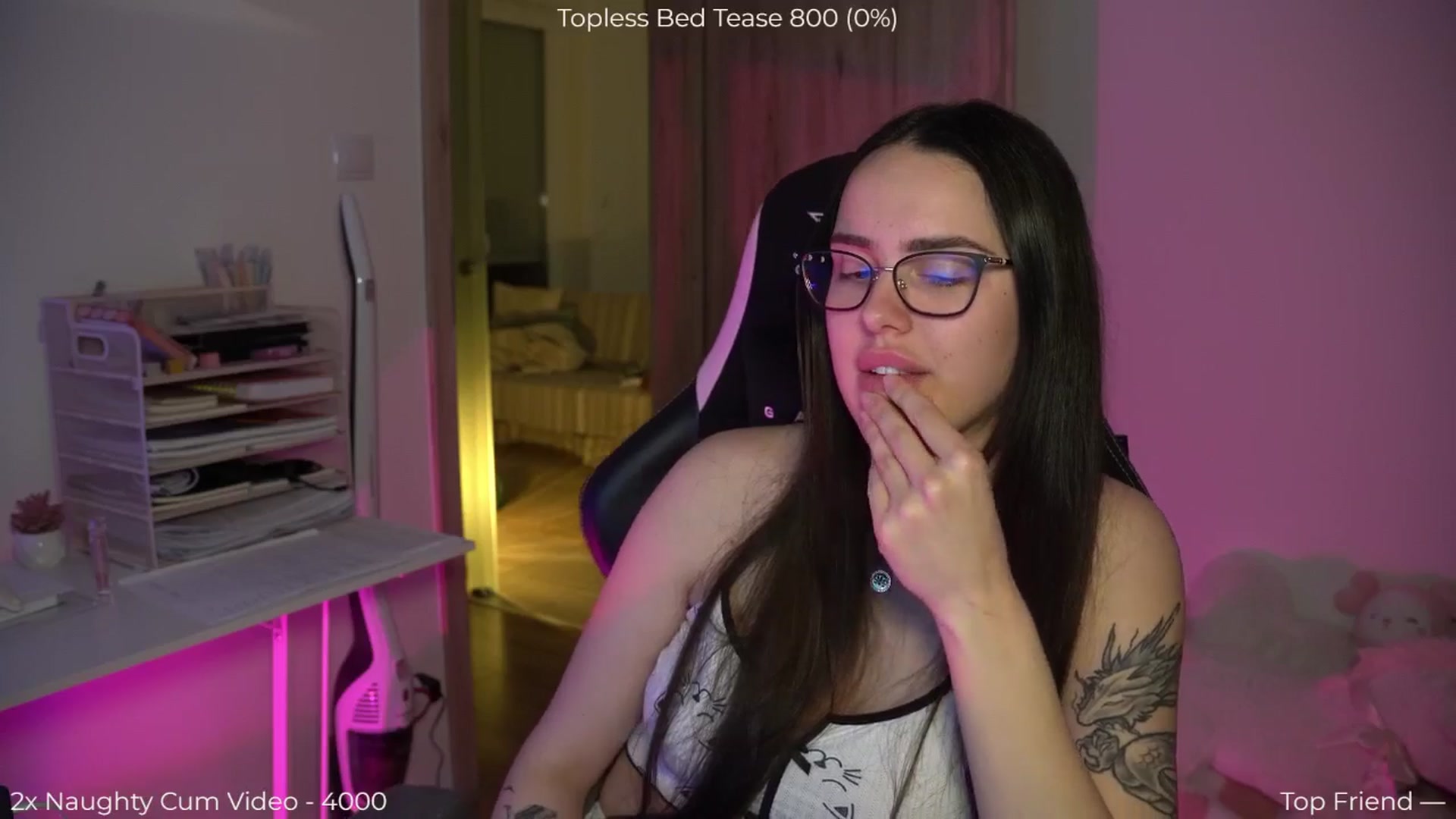Gallery image thumbnail from NotYourNaomi's myfreecams stream on, 03/02/2026, 18:03 image 13 of 20
