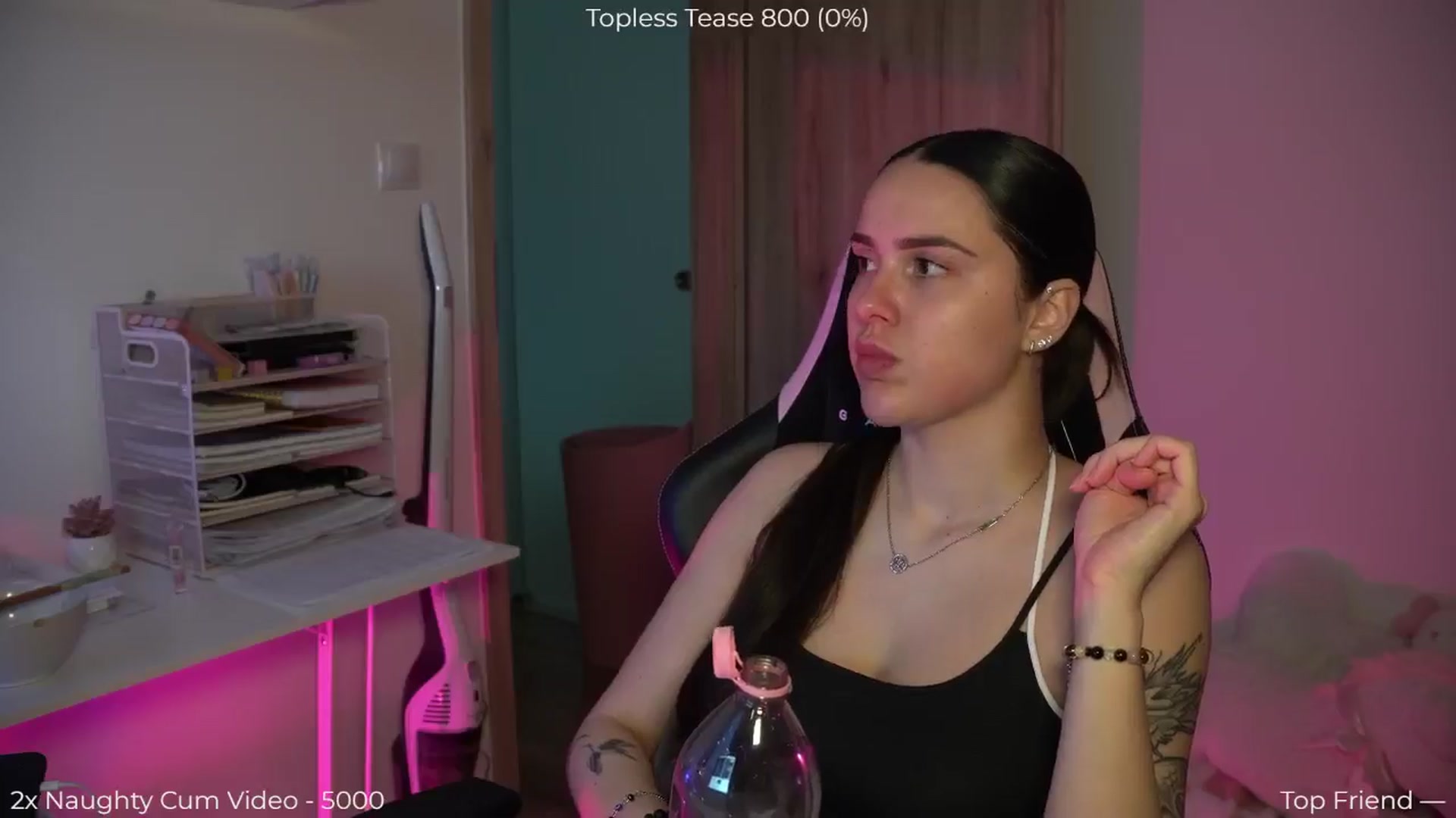 Gallery image thumbnail from NotYourNaomi's myfreecams stream on, 03/19/2026, 18:51 image 8 of 20