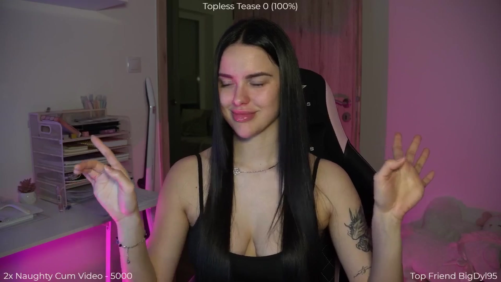 Gallery image thumbnail from NotYourNaomi's myfreecams stream on, 03/24/2026, 19:59 image 4 of 20