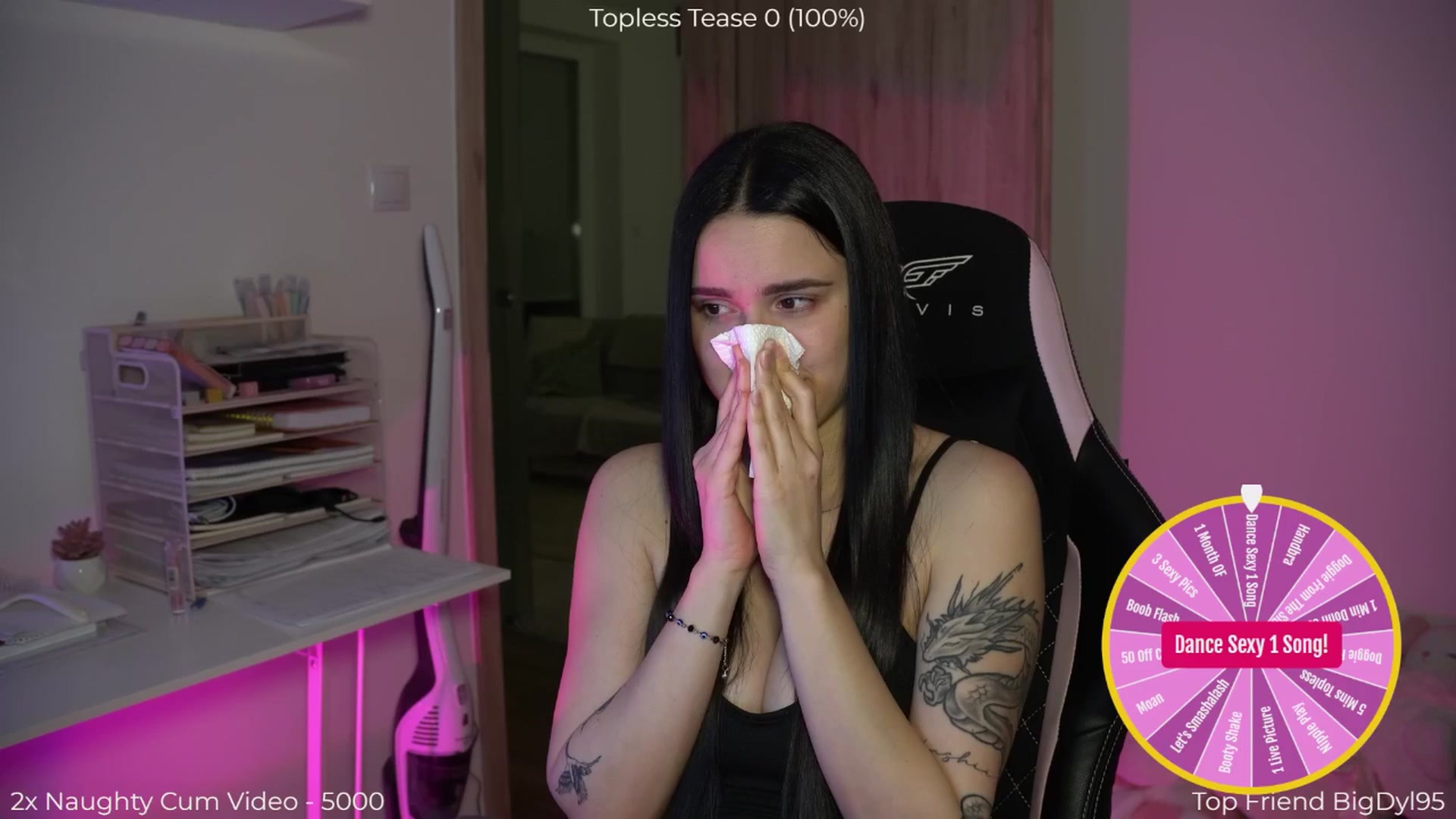 Gallery image thumbnail from NotYourNaomi's myfreecams stream on, 03/24/2026, 19:59 image 5 of 20