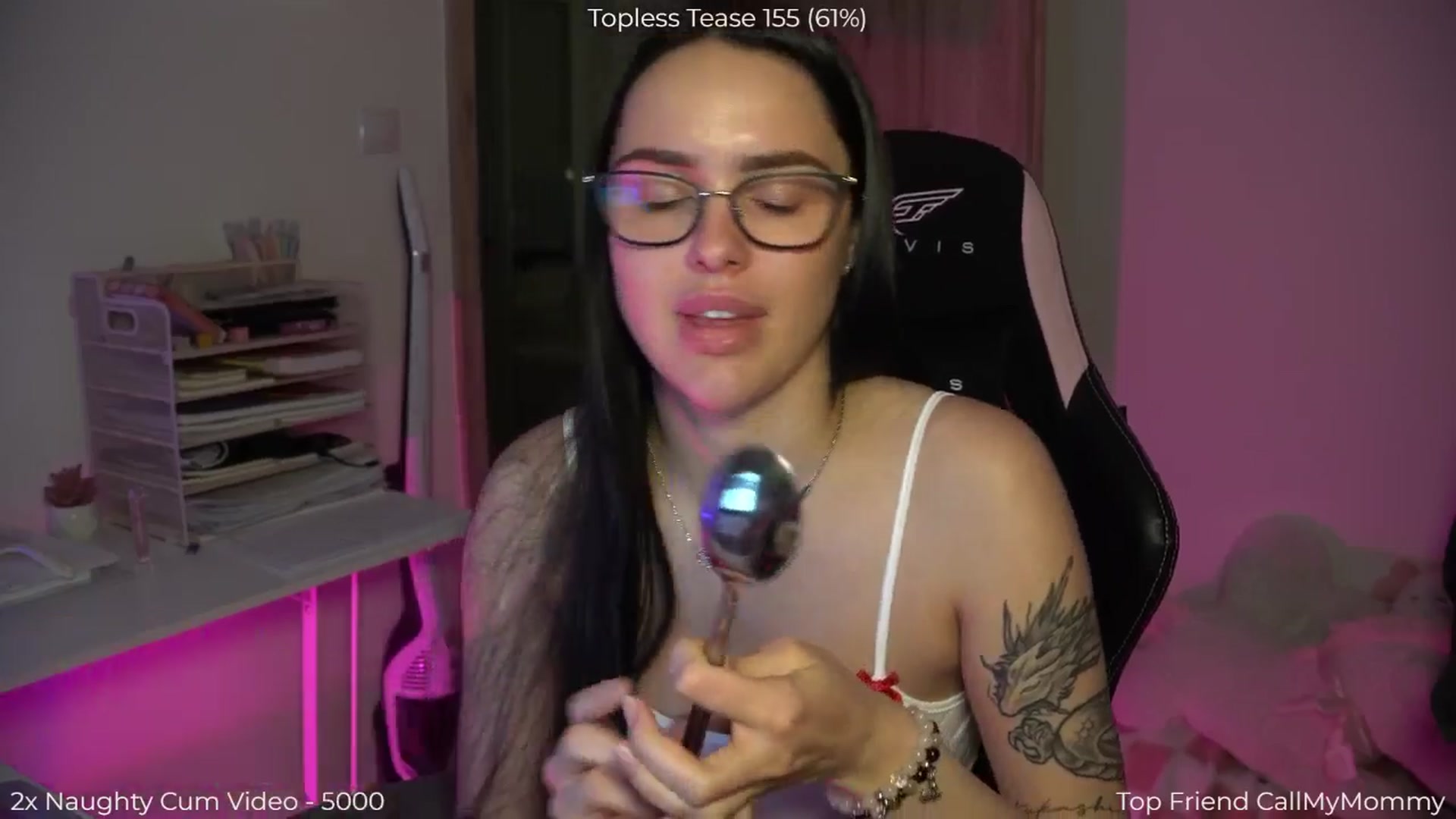 Gallery image thumbnail from NotYourNaomi's myfreecams stream on, 03/25/2026, 19:00 image 19 of 20