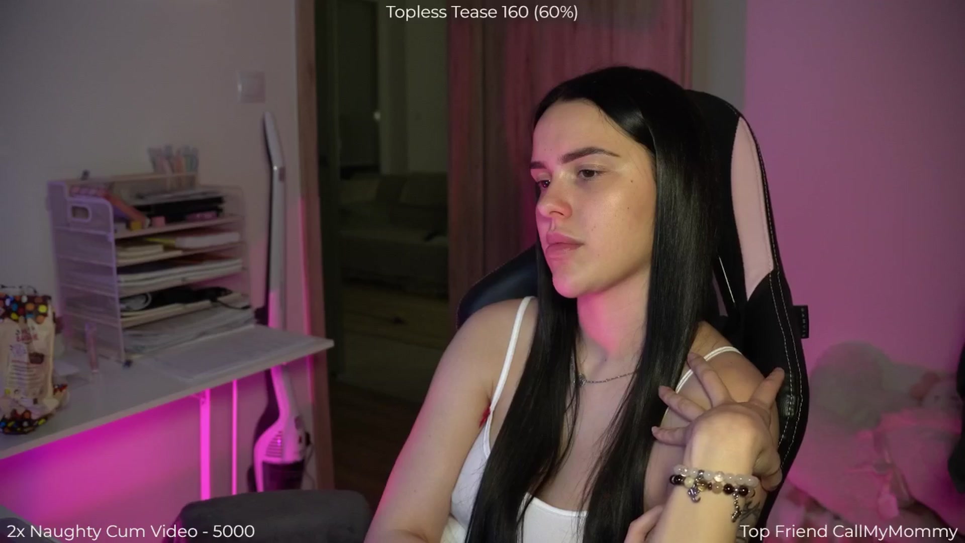 Gallery image thumbnail from NotYourNaomi's myfreecams stream on, 03/25/2026, 19:00 image 15 of 20