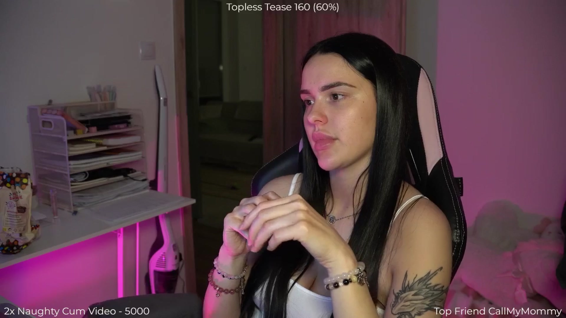 Gallery image thumbnail from NotYourNaomi's myfreecams stream on, 03/25/2026, 19:00 image 14 of 20
