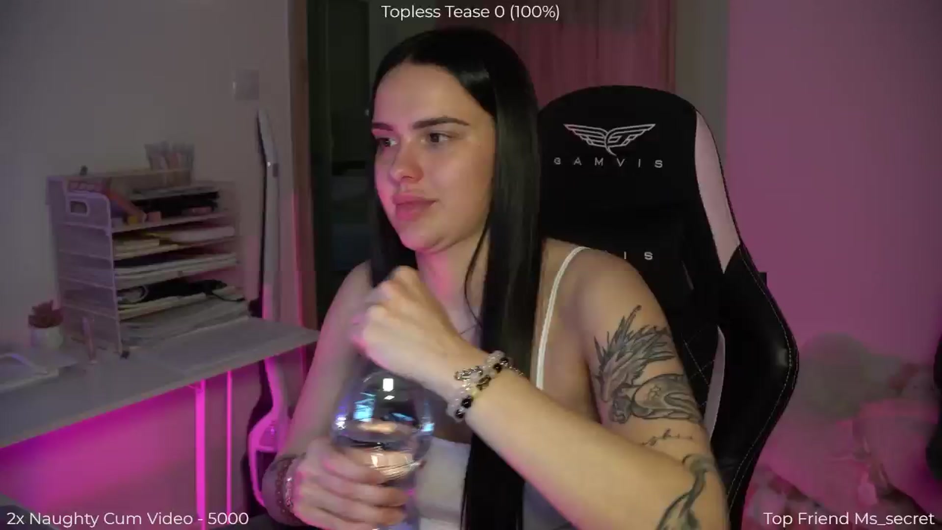 Gallery image thumbnail from NotYourNaomi's myfreecams stream on, 03/25/2026, 20:02 image 17 of 20