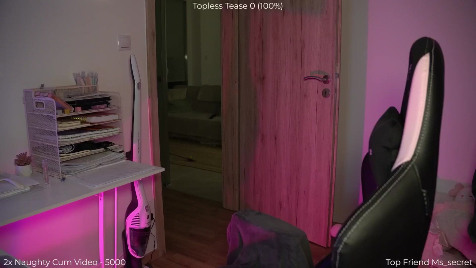 Gallery image thumbnail from NotYourNaomi's myfreecams stream on, 03/25/2026, 20:02 image 13 of 20