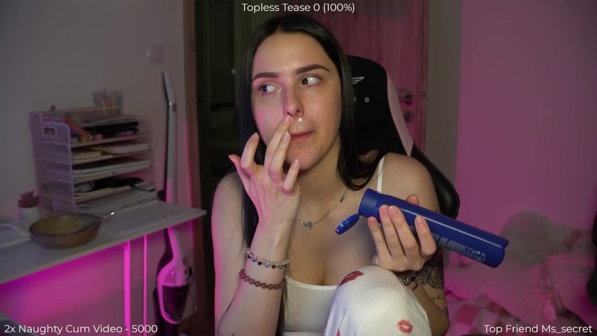 Gallery image thumbnail from NotYourNaomi's myfreecams stream on, 03/25/2026, 20:02 image 10 of 20