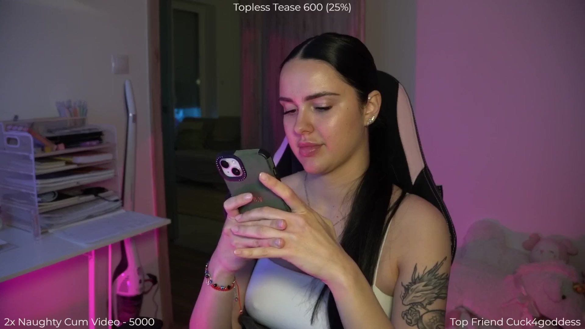 Gallery image thumbnail from NotYourNaomi's myfreecams stream on, 04/10/2026, 19:27 image 8 of 20
