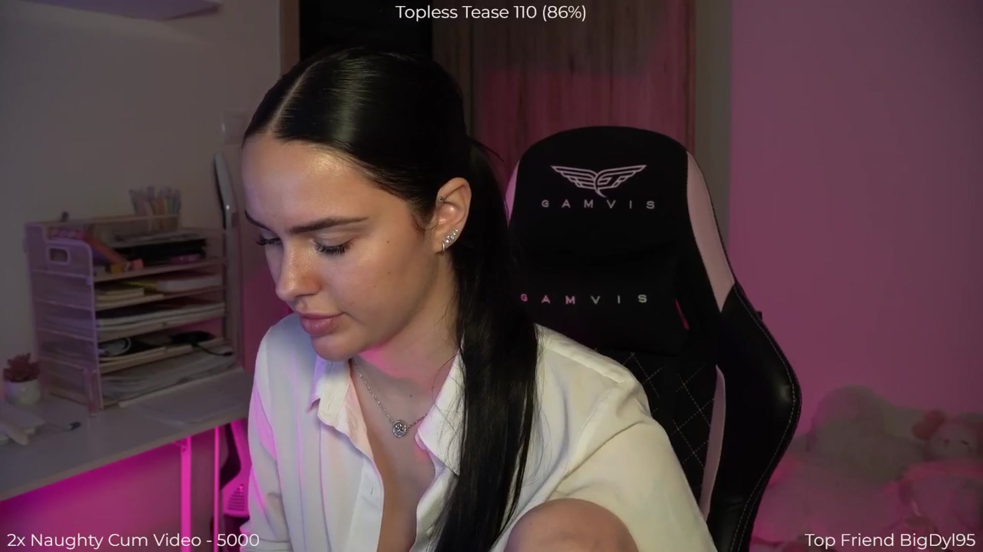 Gallery image thumbnail from NotYourNaomi's myfreecams stream on, 04/14/2026, 19:07 image 17 of 20