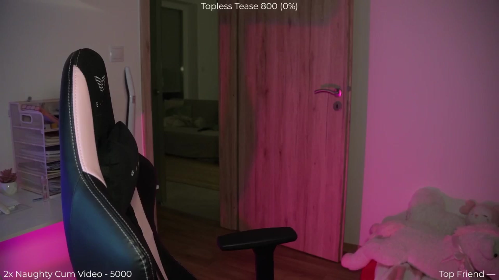 Gallery image thumbnail from NotYourNaomi's myfreecams stream on, 04/16/2026, 19:49 image 6 of 20