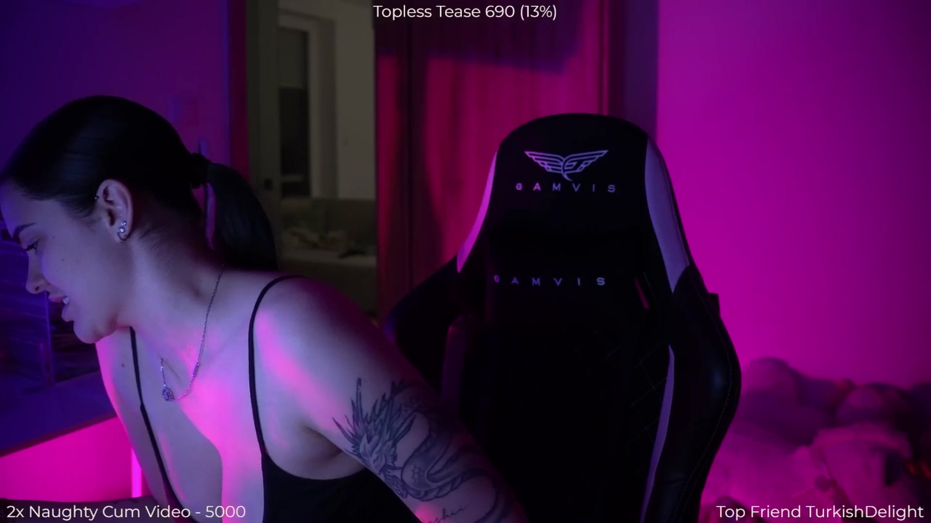 Gallery image thumbnail from NotYourNaomi's myfreecams stream on, 04/16/2026, 21:03 image 8 of 20