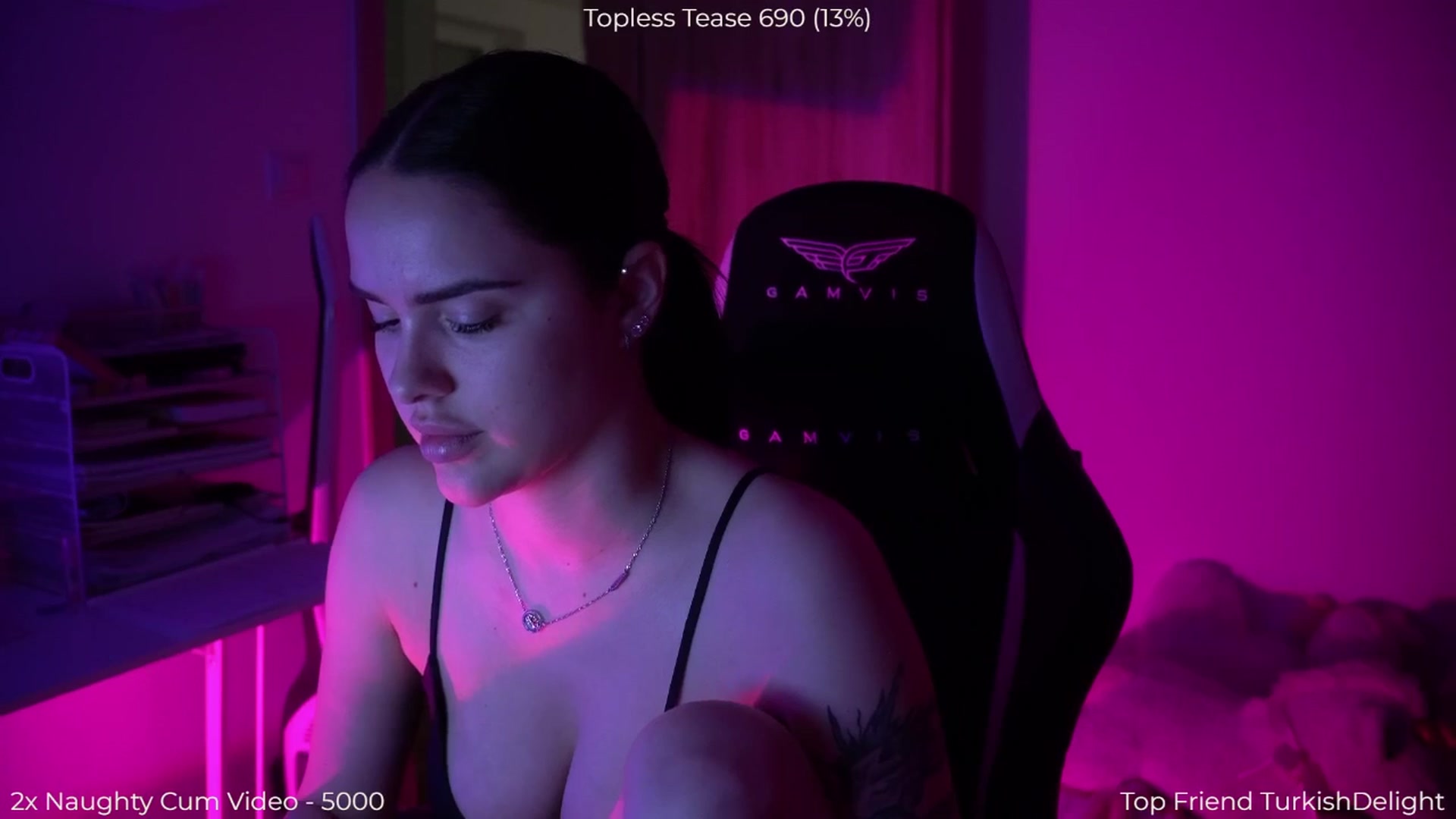 Gallery image thumbnail from NotYourNaomi's myfreecams stream on, 04/16/2026, 21:03 image 11 of 20