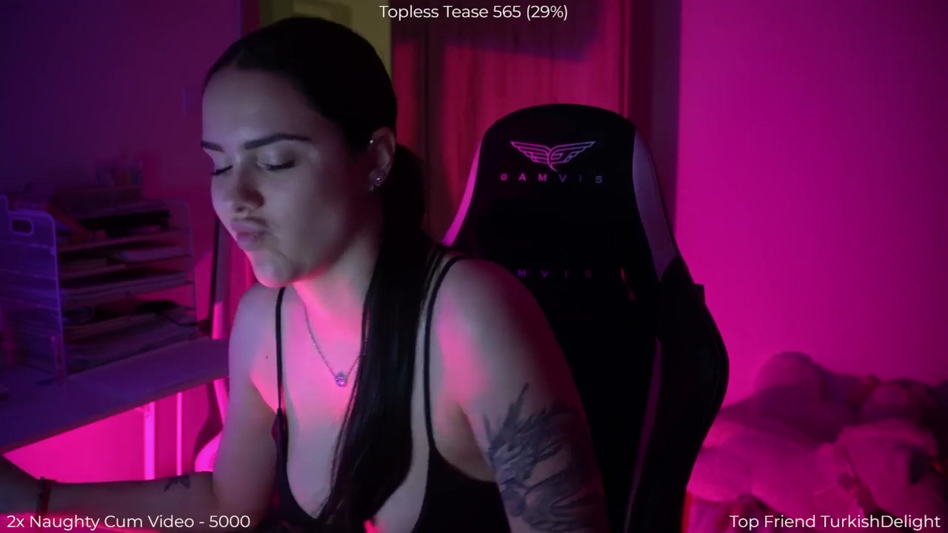 Gallery image thumbnail from NotYourNaomi's myfreecams stream on, 04/16/2026, 21:03 image 16 of 20