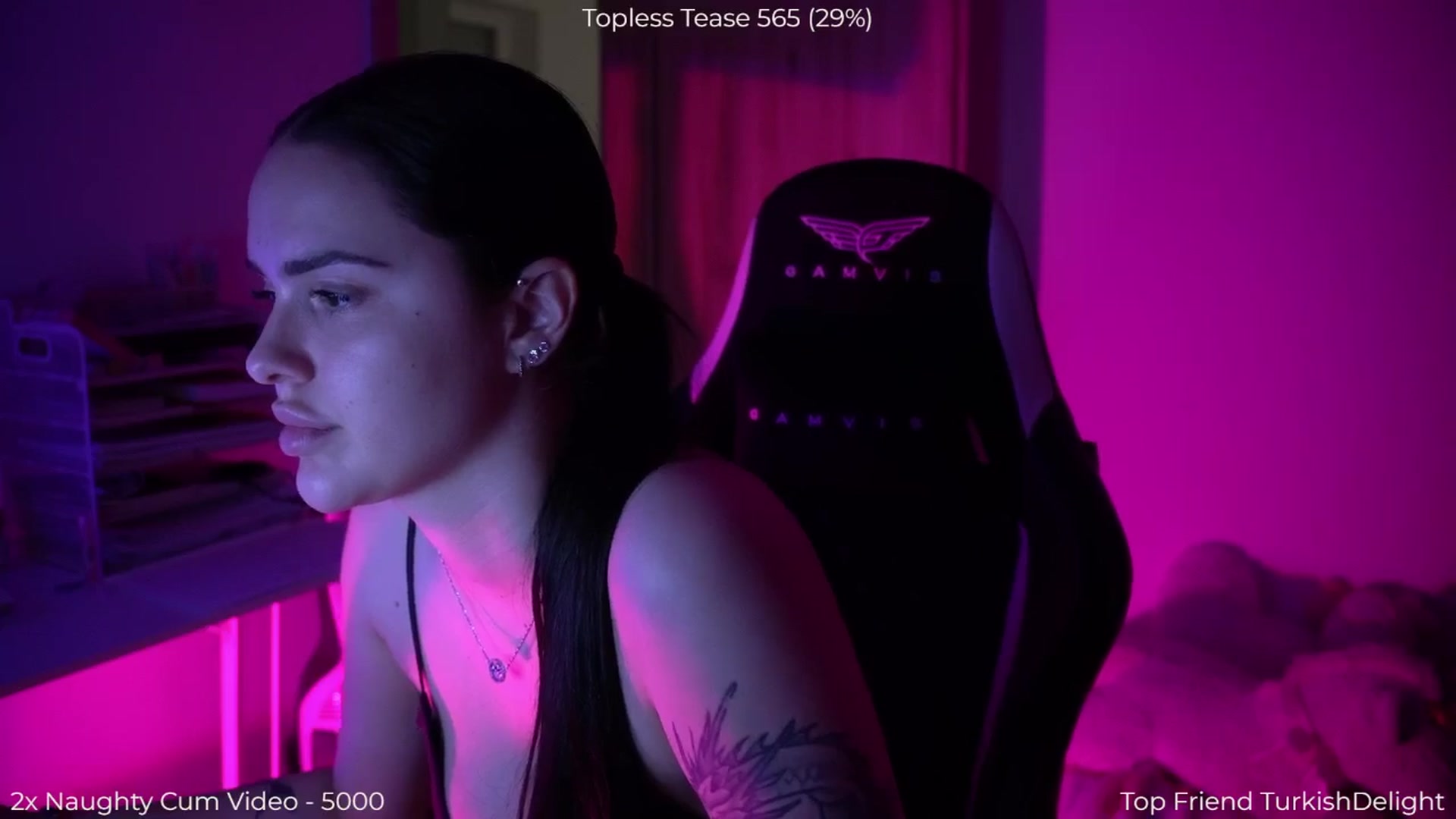 Gallery image thumbnail from NotYourNaomi's myfreecams stream on, 04/16/2026, 21:03 image 18 of 20