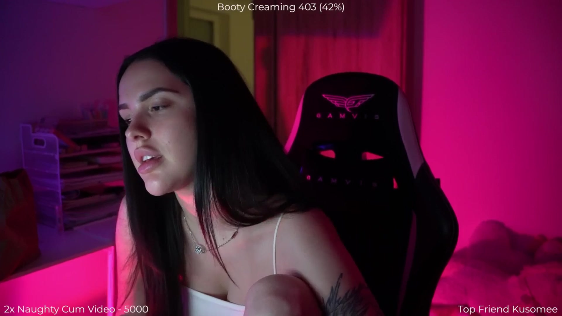 Gallery image thumbnail from NotYourNaomi's myfreecams stream on, 04/19/2026, 21:12 image 17 of 20