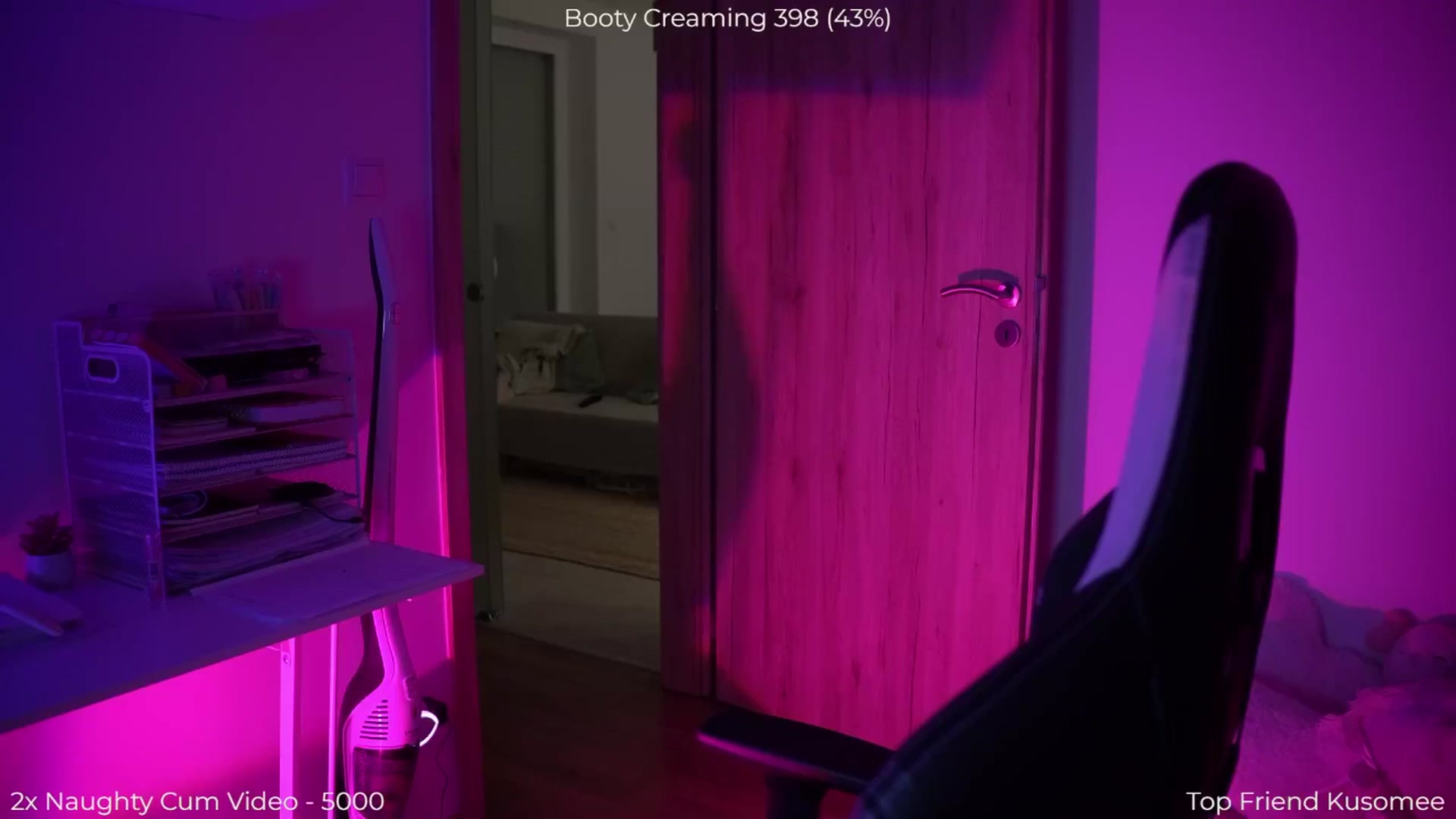 Gallery image thumbnail from NotYourNaomi's myfreecams stream on, 04/19/2026, 21:12 image 19 of 20