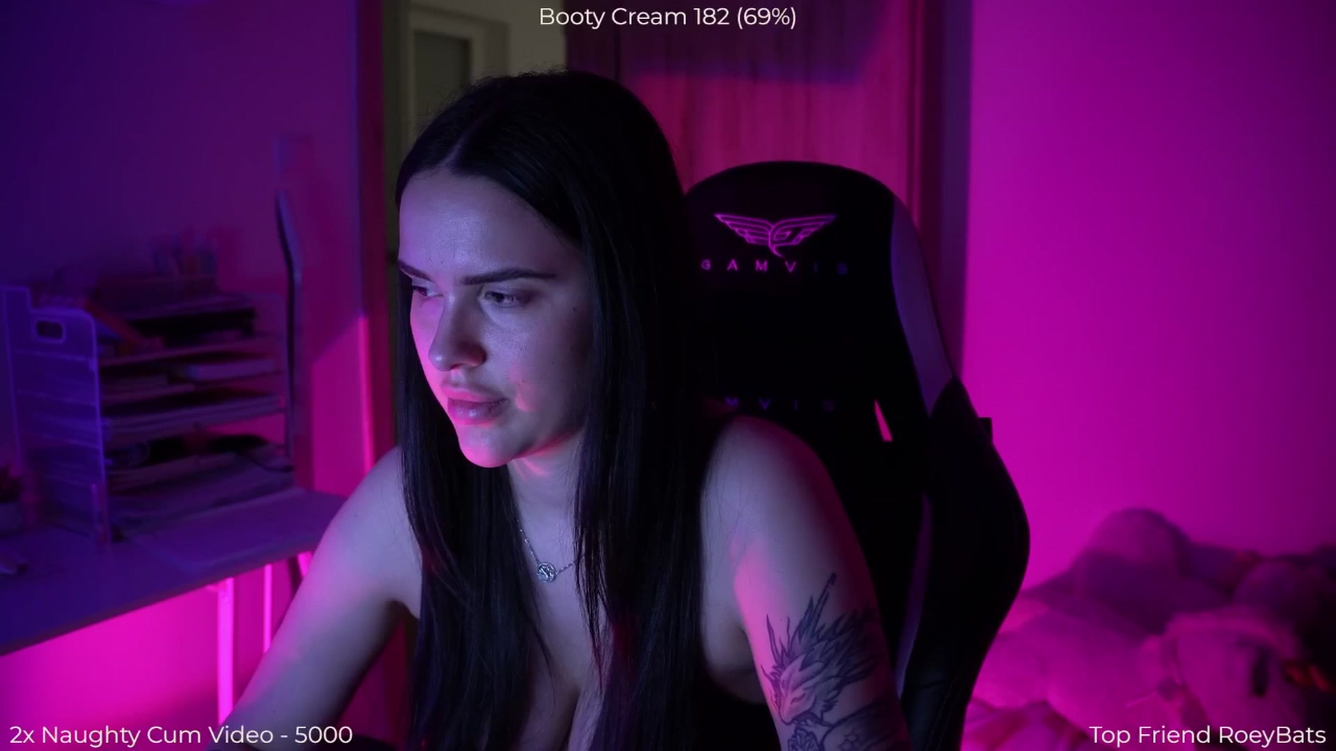 Gallery image thumbnail from NotYourNaomi's myfreecams stream on, 04/20/2026, 20:06 image 19 of 20