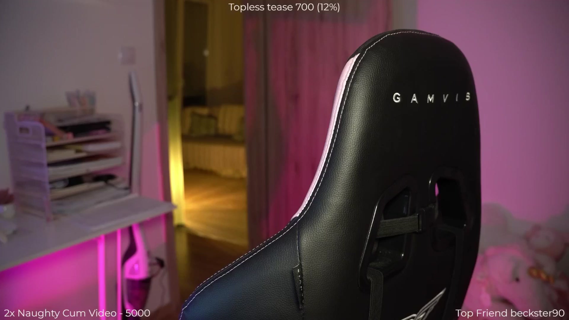 Gallery image thumbnail from NotYourNaomi's myfreecams stream on, 04/22/2026, 20:43 image 6 of 20