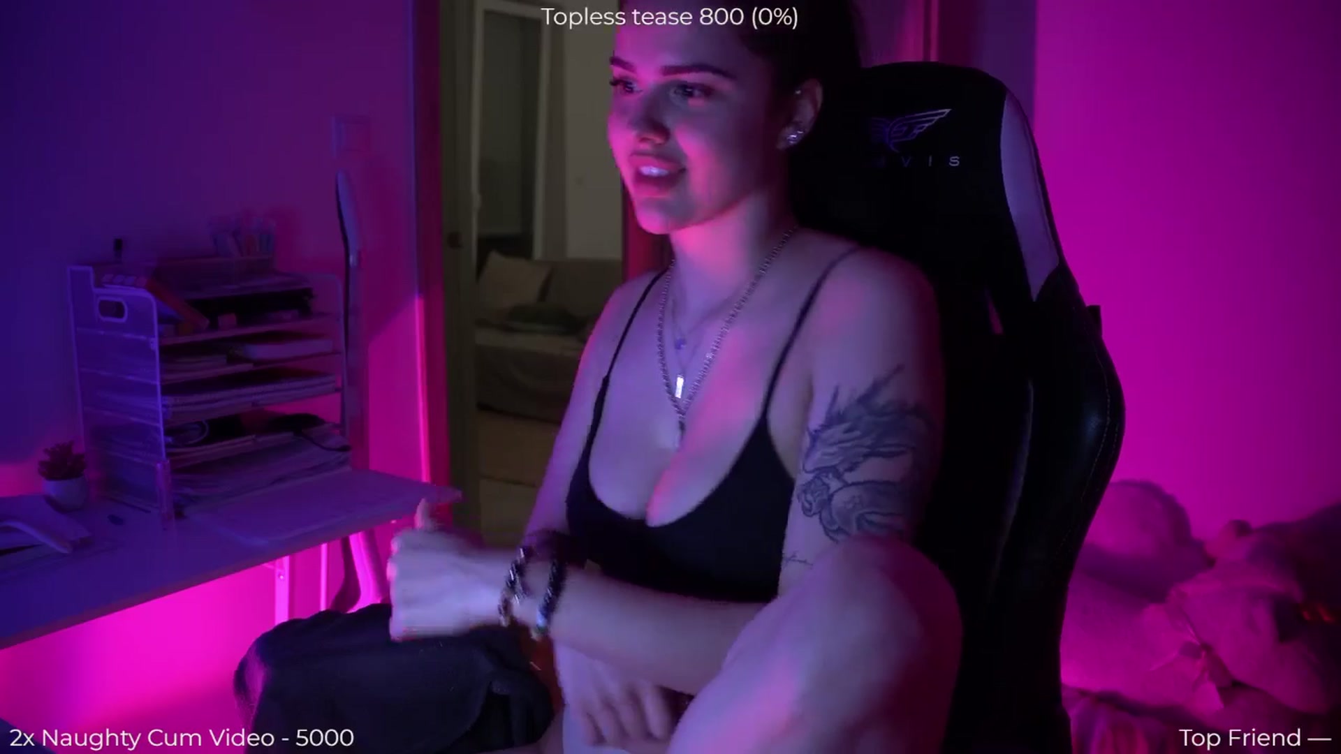 Gallery image thumbnail from NotYourNaomi's myfreecams stream on, 04/27/2026, 21:20 image 4 of 20