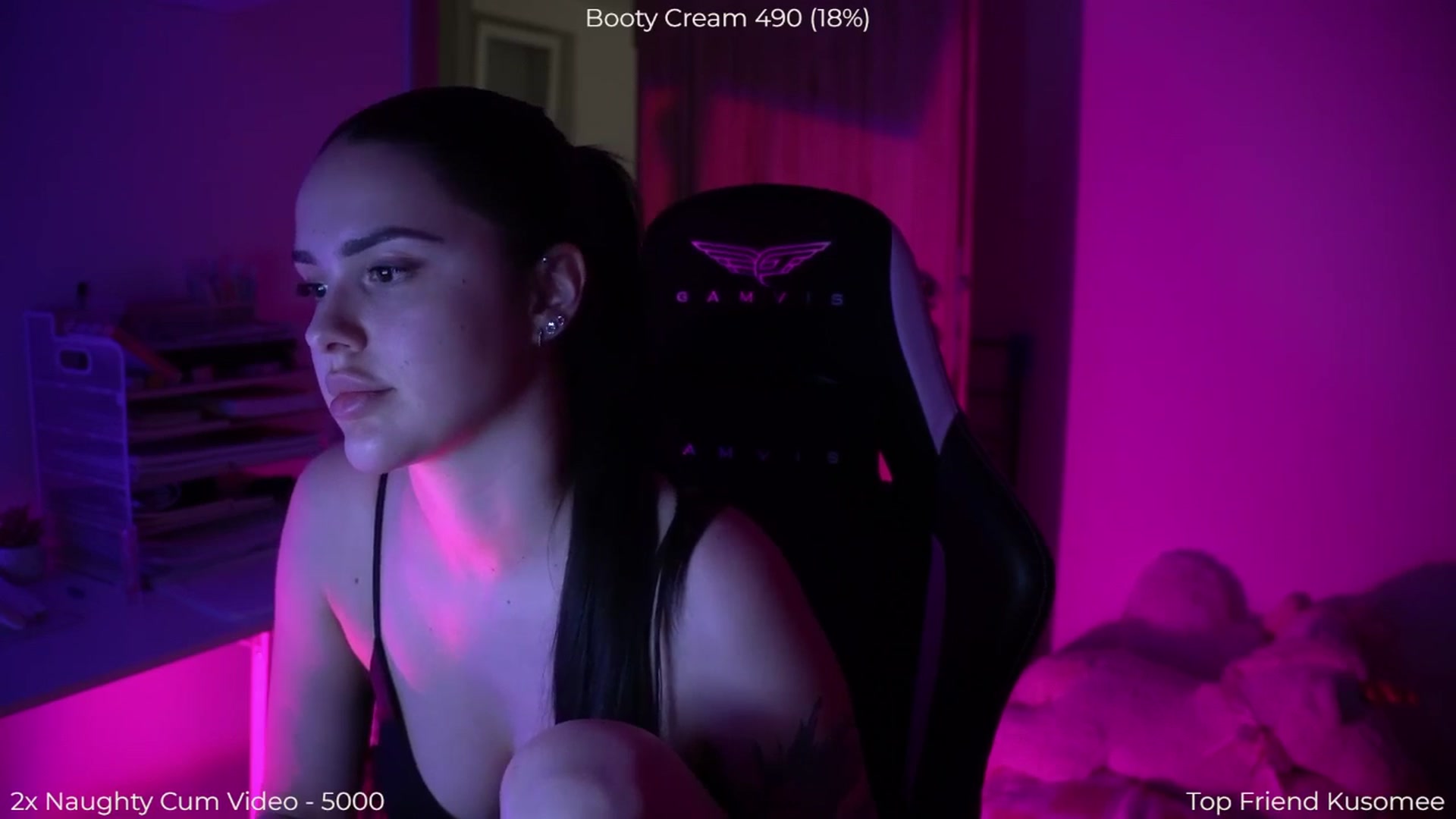 Gallery image thumbnail from NotYourNaomi's myfreecams stream on, 04/27/2026, 21:20 image 20 of 20