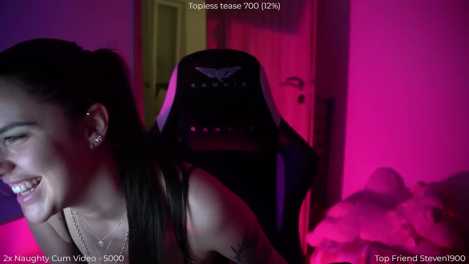 Gallery image thumbnail from NotYourNaomi's myfreecams stream on, 04/27/2026, 21:20 image 10 of 20