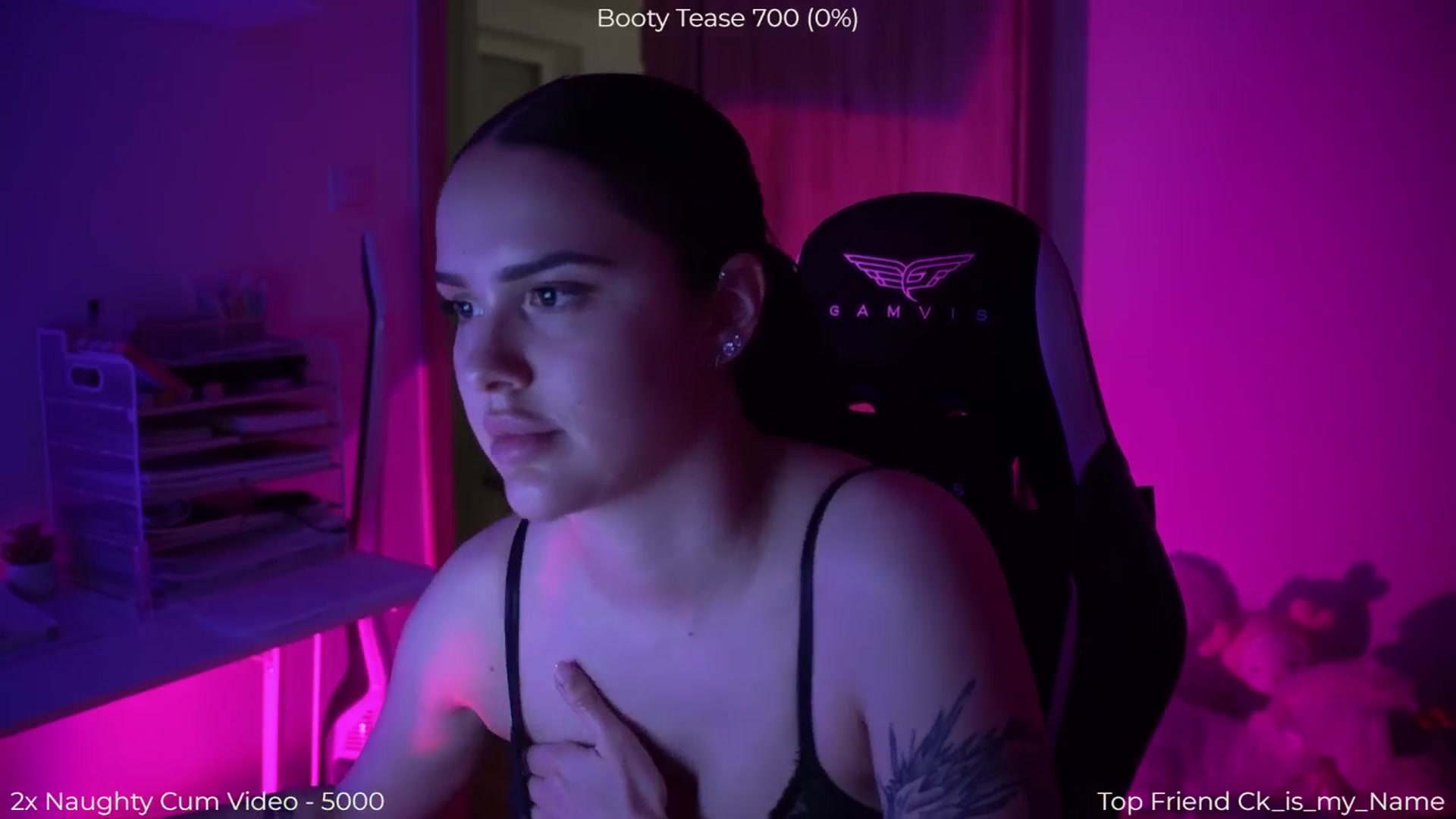 Gallery image thumbnail from NotYourNaomi's myfreecams stream on, 04/28/2026, 21:09 image 15 of 20