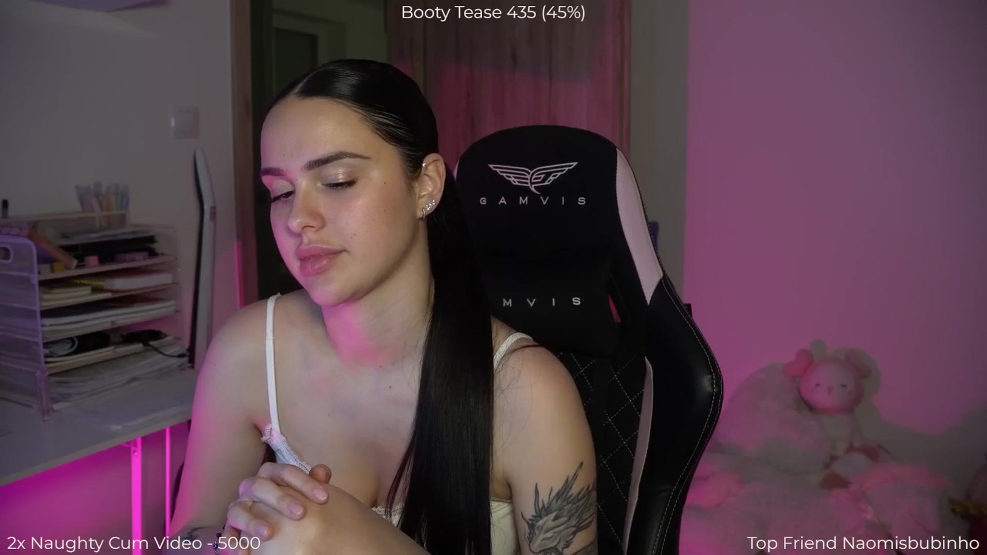 Gallery image thumbnail from NotYourNaomi's myfreecams stream on, 04/29/2026, 21:53 image 6 of 20