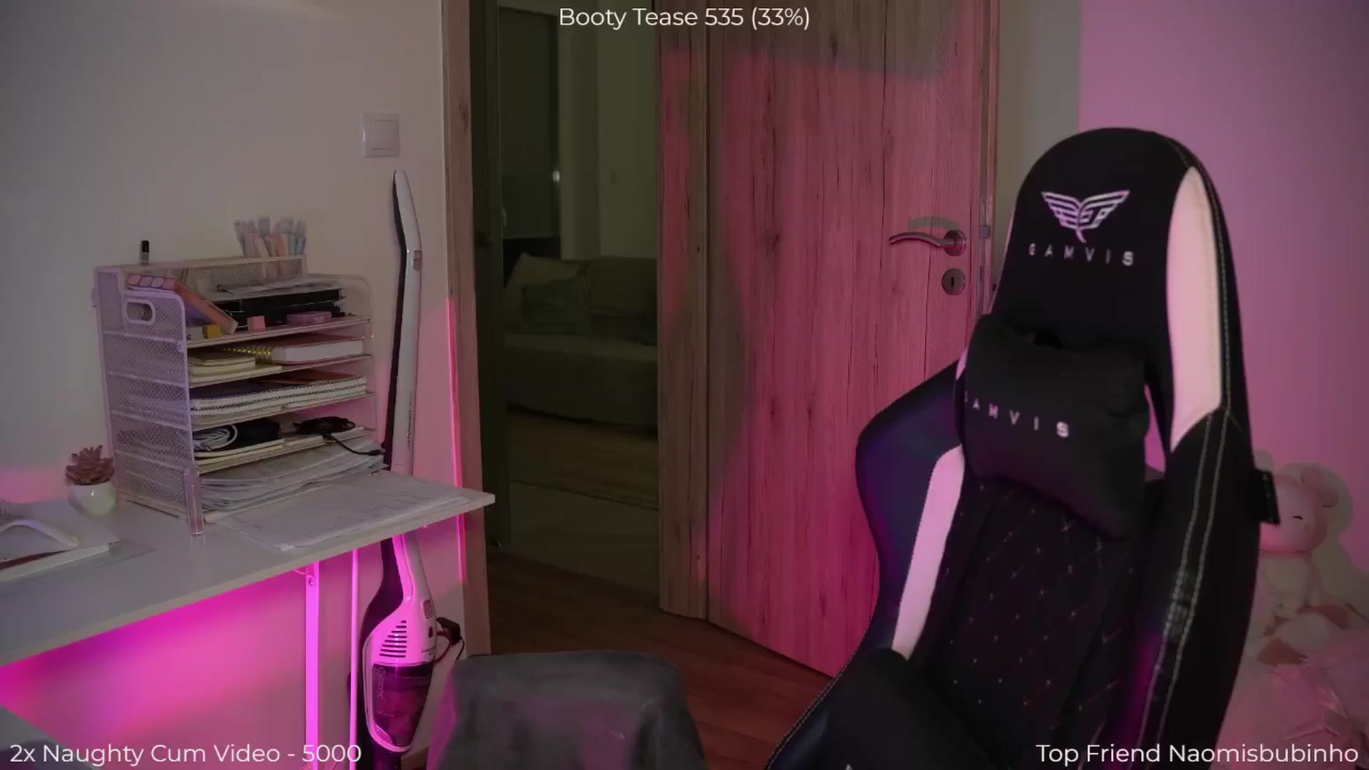 Gallery image thumbnail from NotYourNaomi's myfreecams stream on, 04/29/2026, 21:53 image 1 of 20