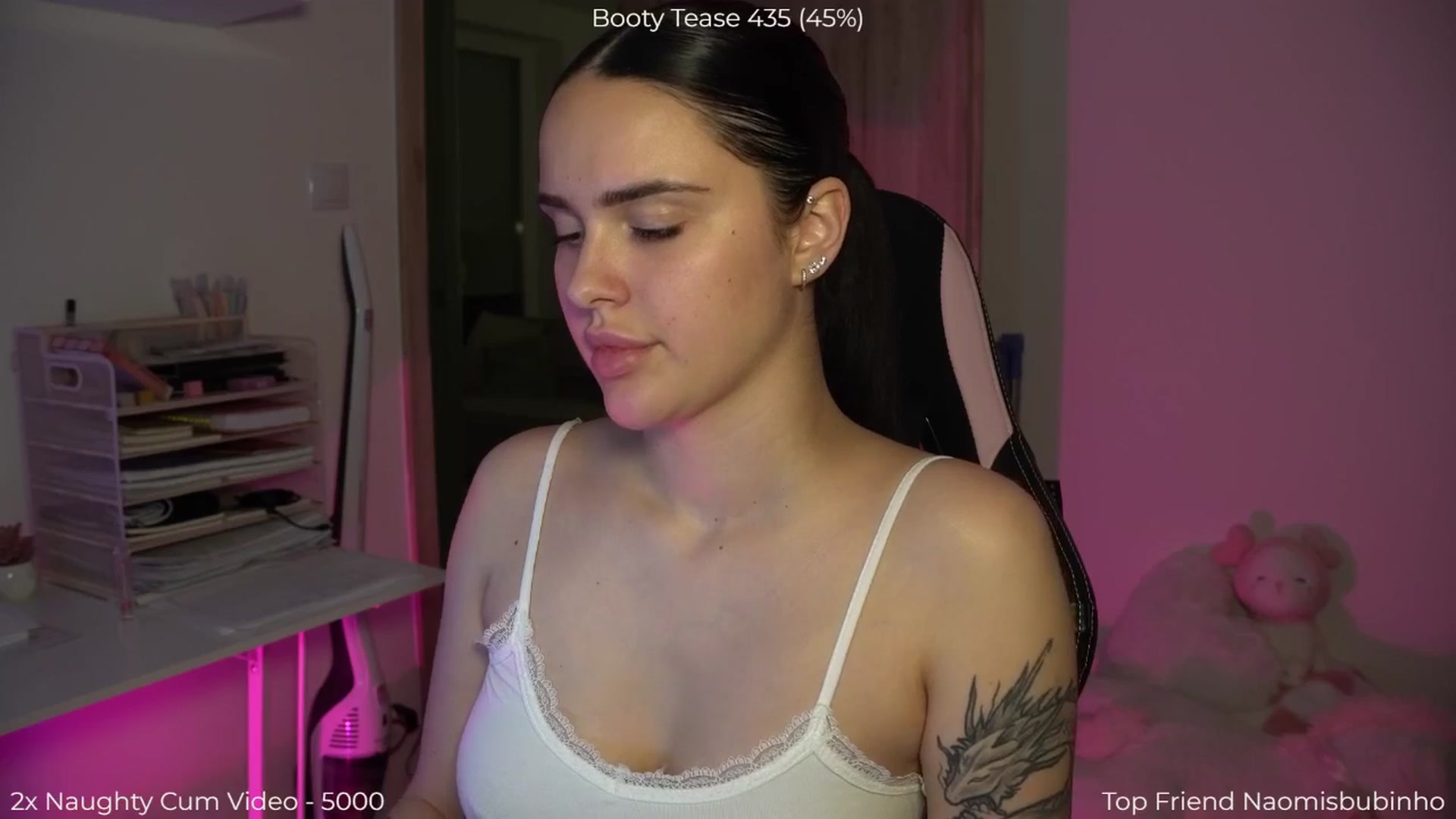 Gallery image thumbnail from NotYourNaomi's myfreecams stream on, 04/29/2026, 21:53 image 10 of 20