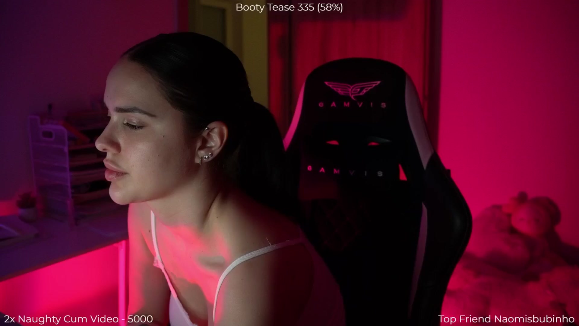 Gallery image thumbnail from NotYourNaomi's myfreecams stream on, 04/29/2026, 21:53 image 18 of 20