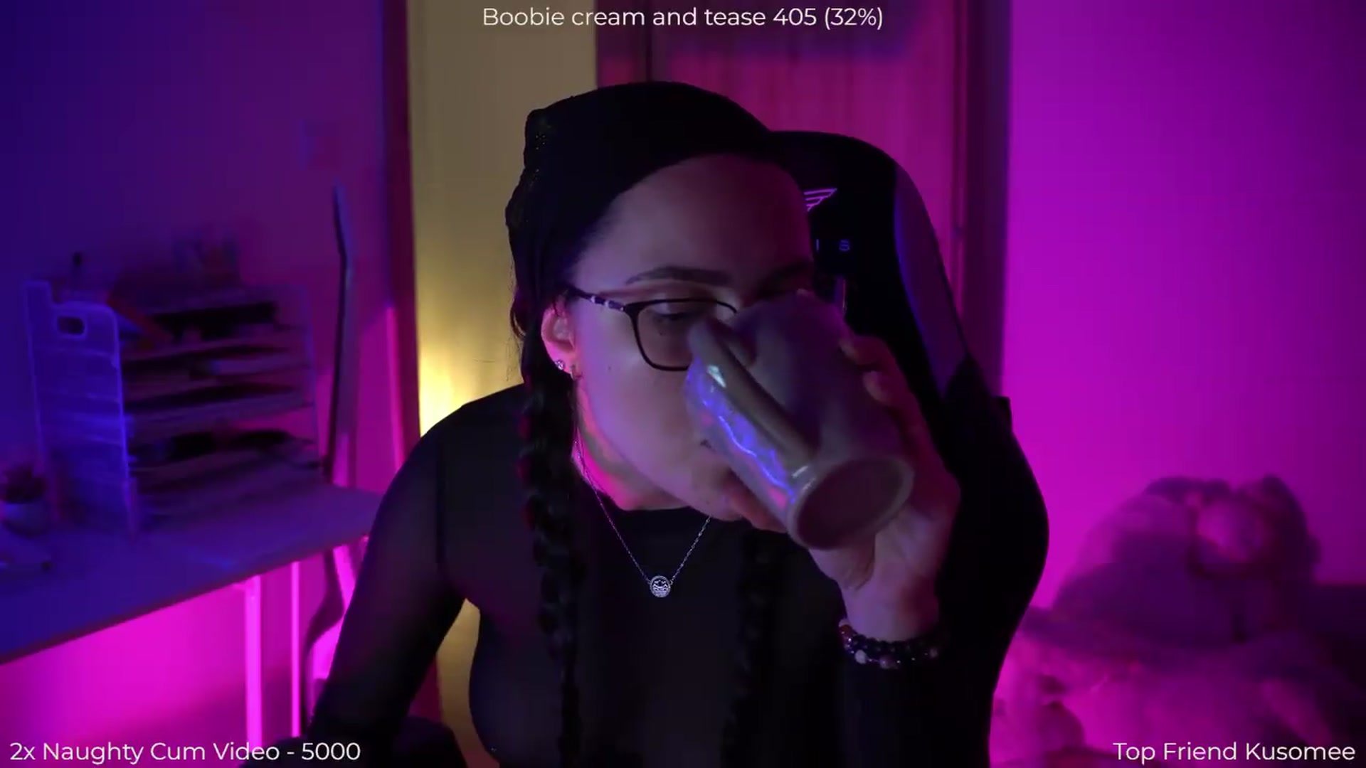 Gallery image thumbnail from NotYourNaomi's myfreecams stream on, 05/10/2026, 20:56 image 14 of 20