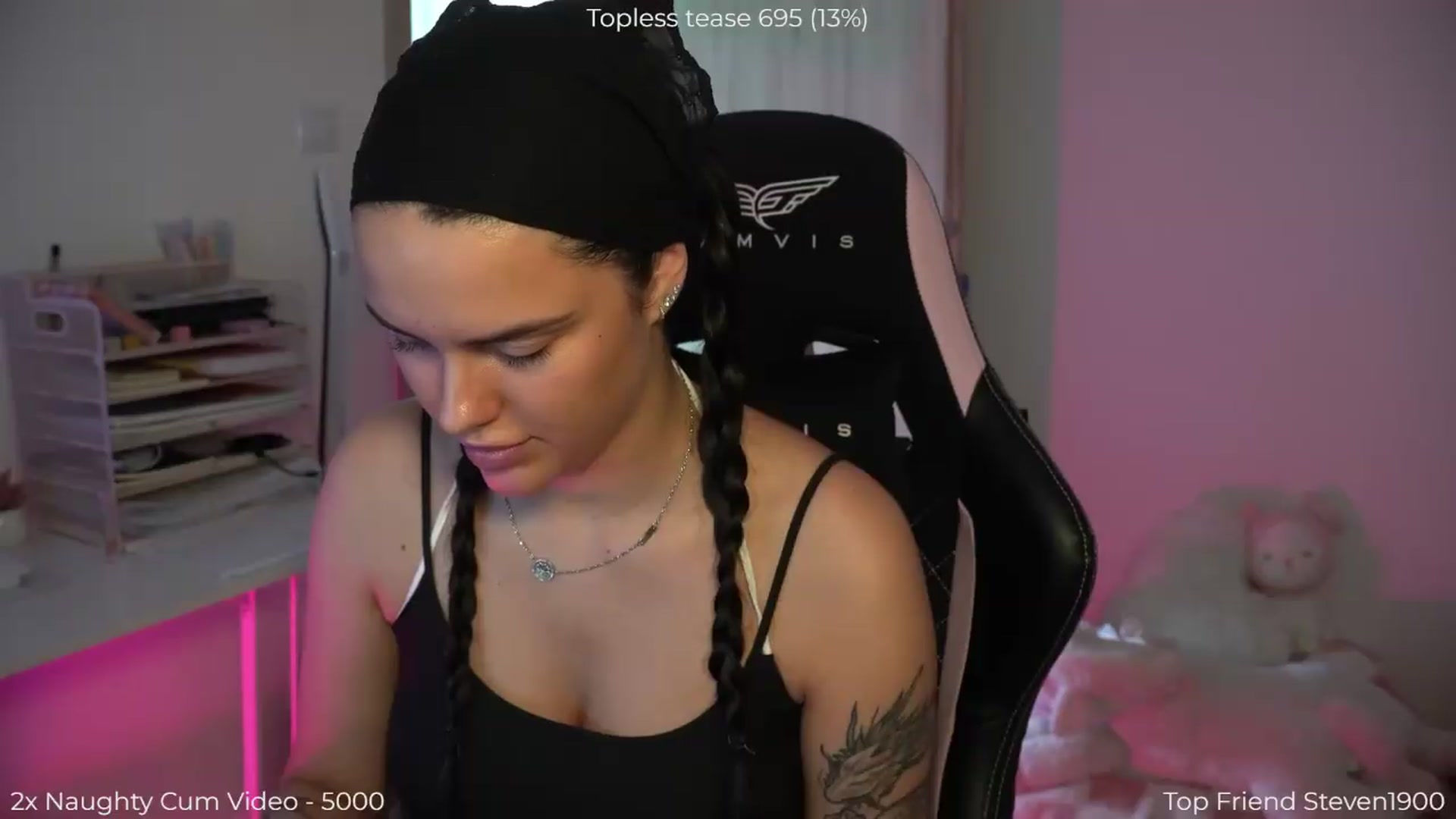 Gallery image thumbnail from NotYourNaomi's myfreecams stream on, 05/14/2026, 13:25 image 15 of 20