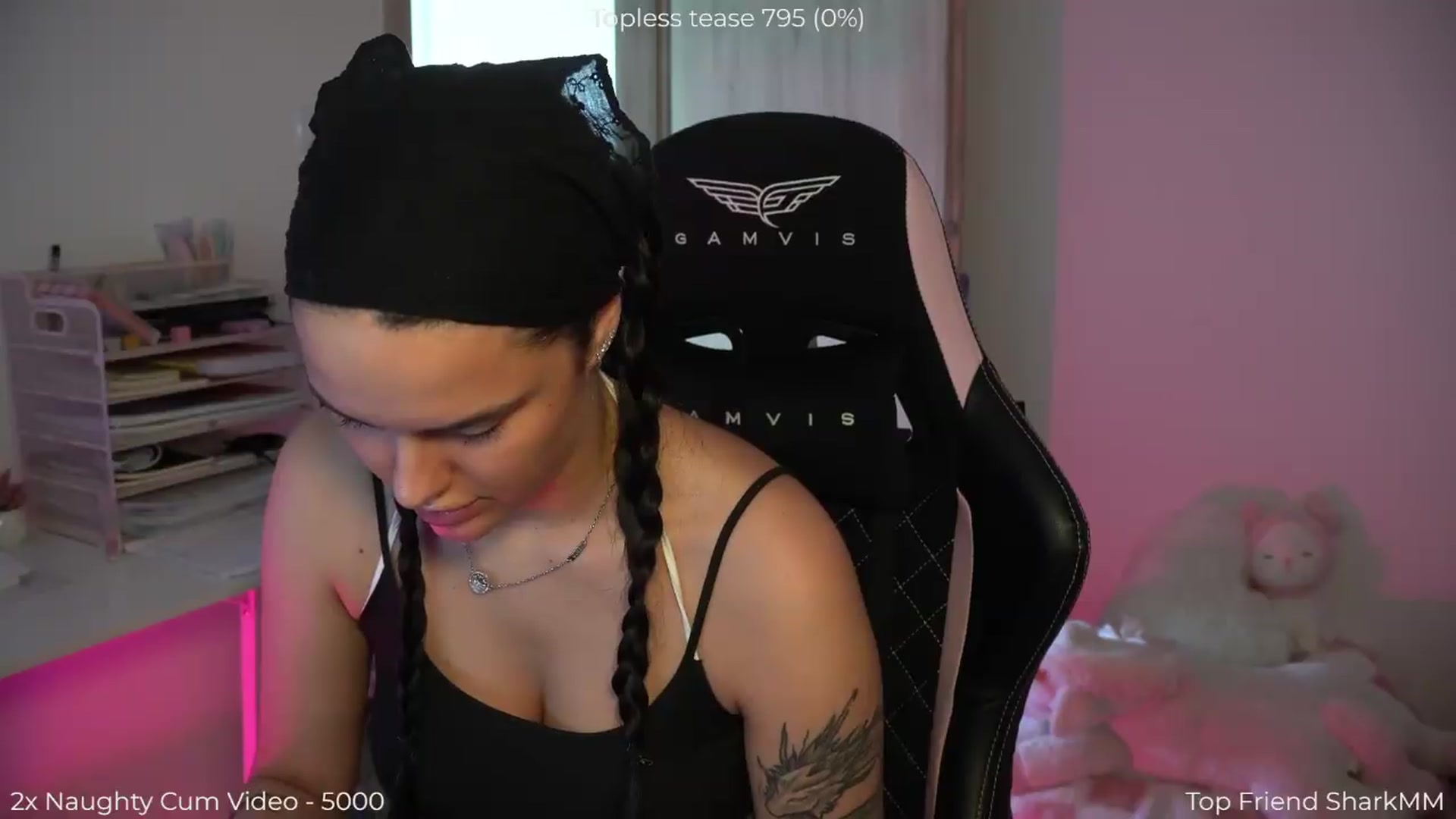 Gallery image thumbnail from NotYourNaomi's myfreecams stream on, 05/14/2026, 13:25 image 13 of 20