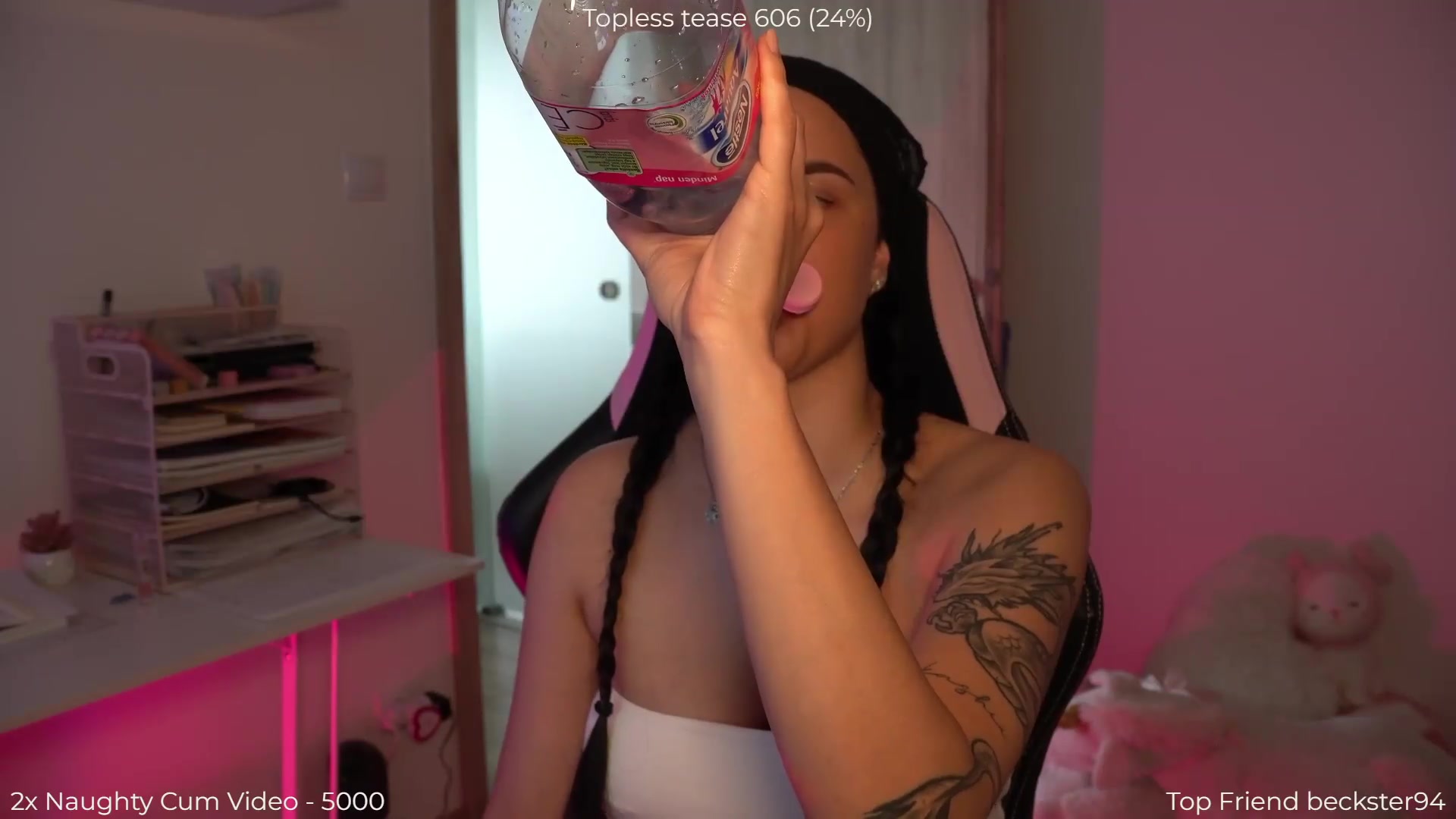 Gallery image thumbnail from NotYourNaomi's myfreecams stream on, 05/15/2026, 13:59 image 17 of 20