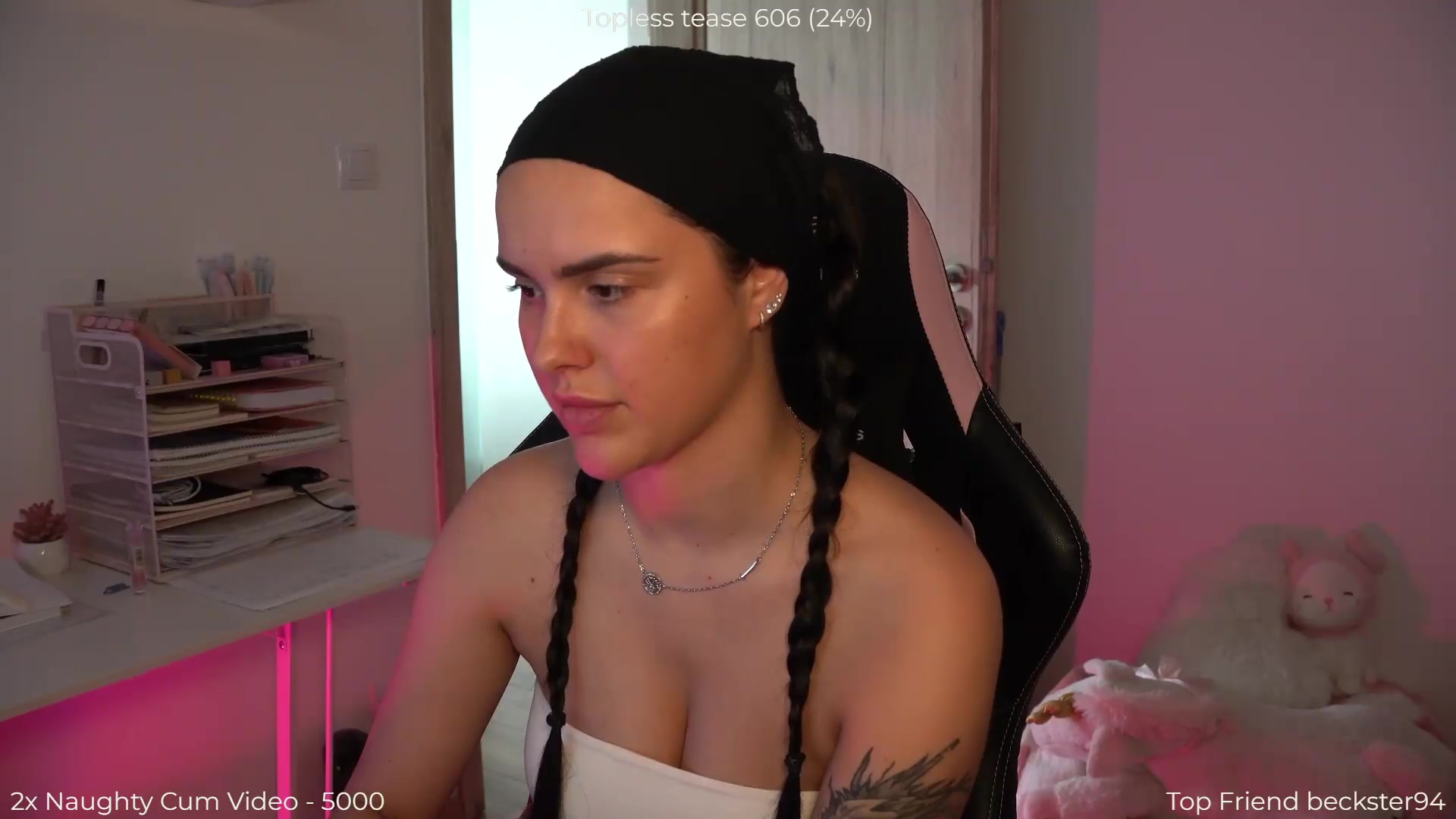Gallery image thumbnail from NotYourNaomi's myfreecams stream on, 05/15/2026, 13:59 image 10 of 20