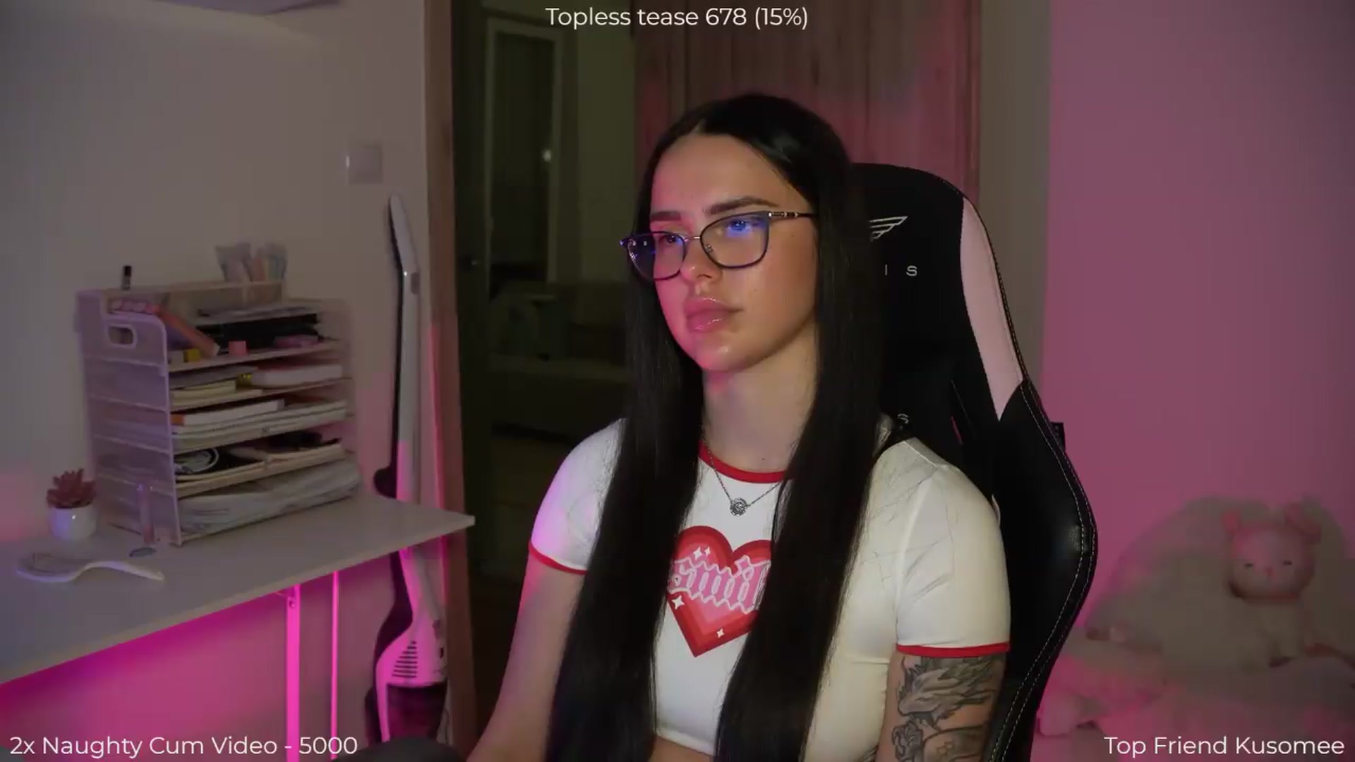 Gallery image thumbnail from NotYourNaomi's myfreecams stream on, 05/18/2026, 21:57 image 4 of 20