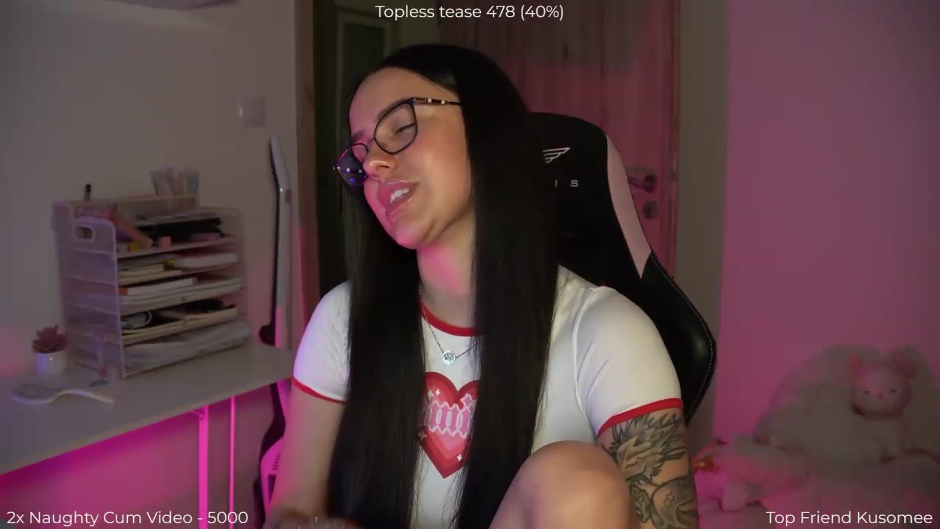 Gallery image thumbnail from NotYourNaomi's myfreecams stream on, 05/18/2026, 21:57 image 6 of 20